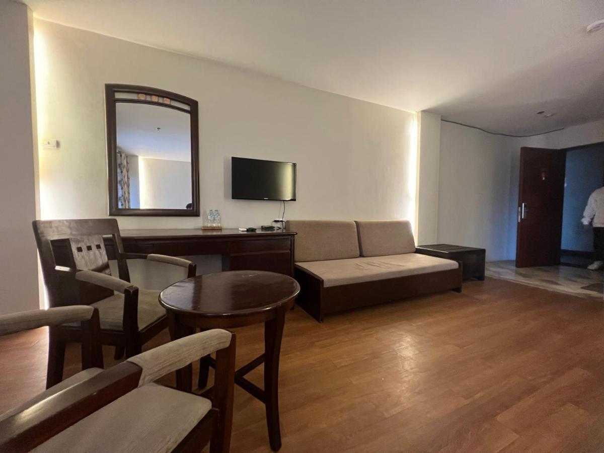 Superior Deluxe Double or Twin Room,1623043134:JPEG