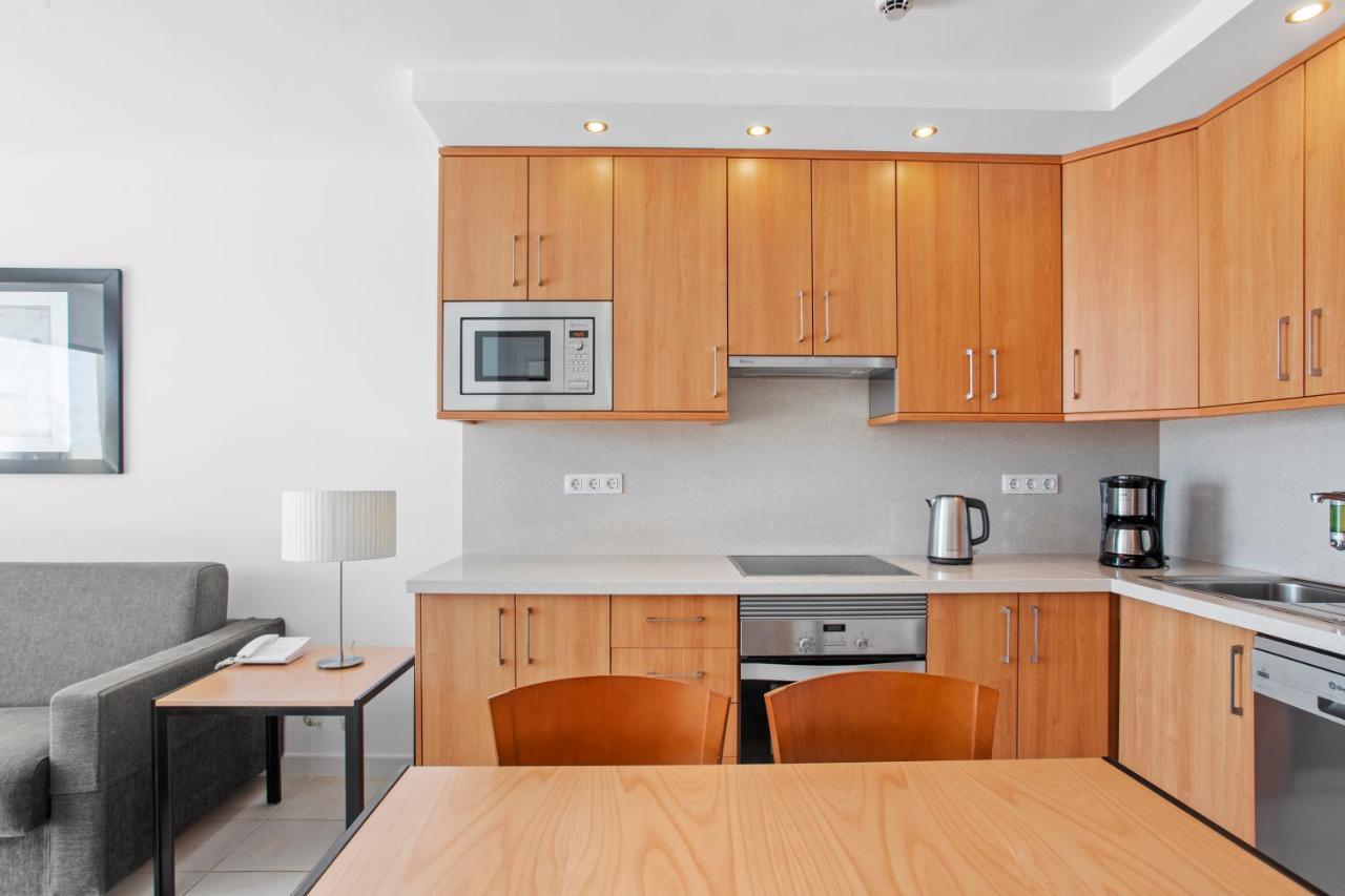 2 Bed Apartment Terrace Non-Smoking