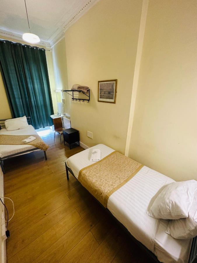 Basic Twin Room