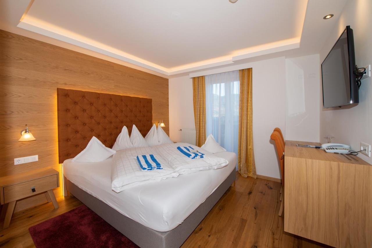 Standard Double Room - Schönblick,1553152399:JPEG