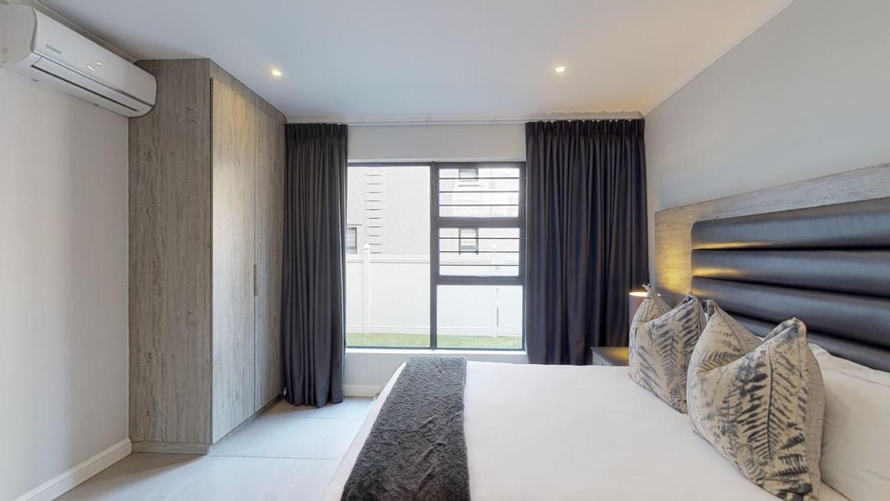 One-Bedroom Apartment,1425415276:JPEG