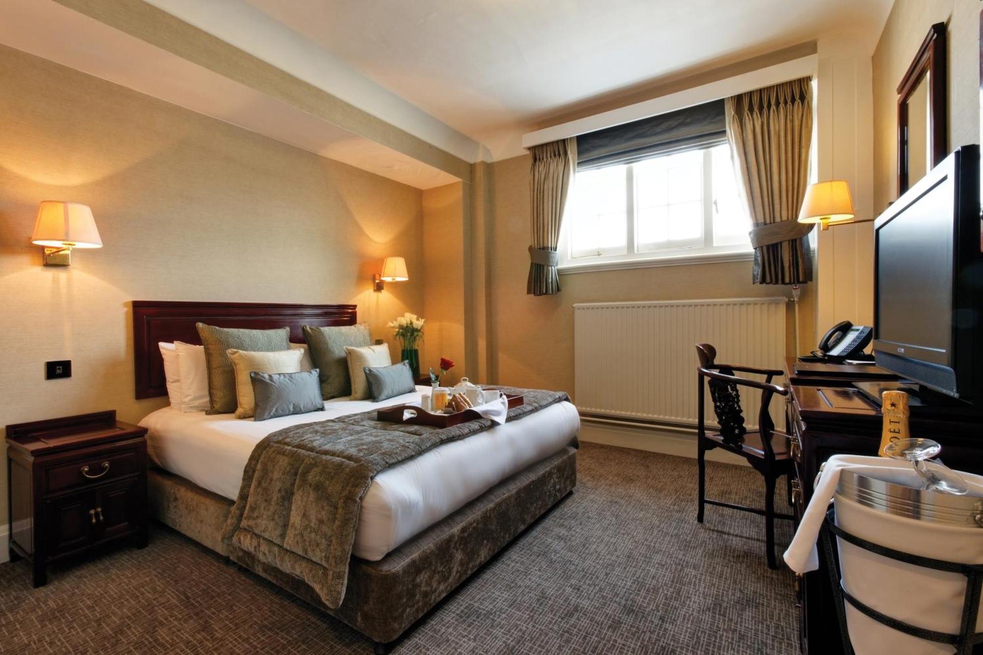Superior Double Room,1432743133:JPEG