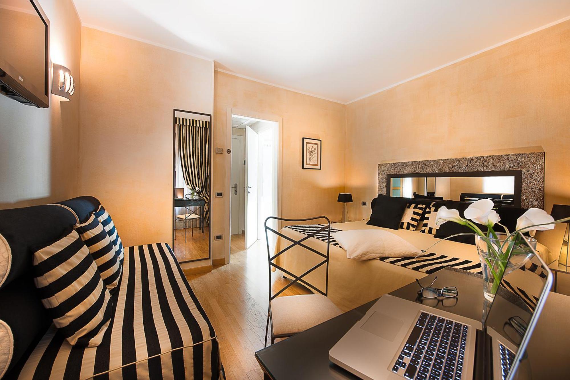Superior Double Room,1433249821:JPEG