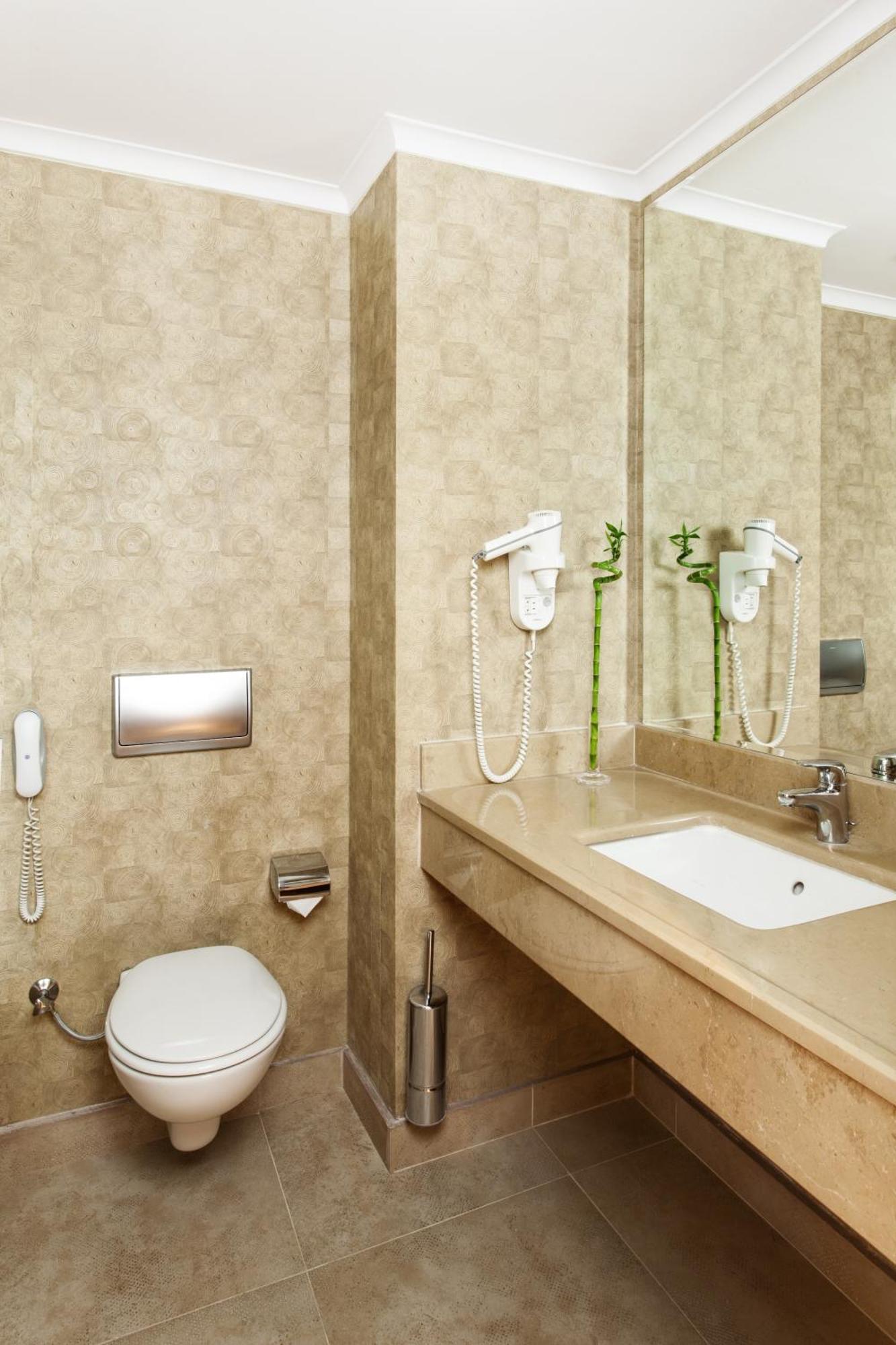 Superior Room,324533956:JPEG