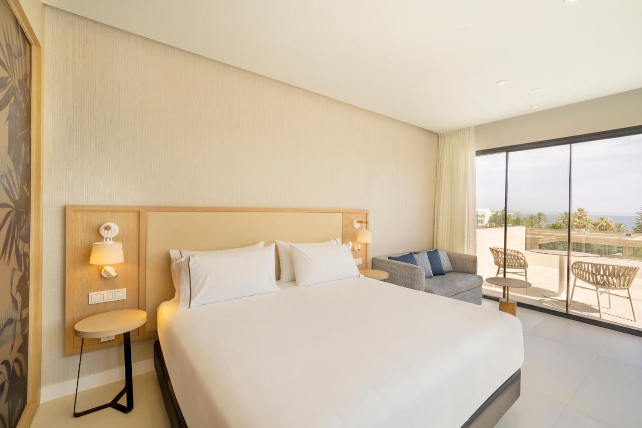 Double Room Pool View