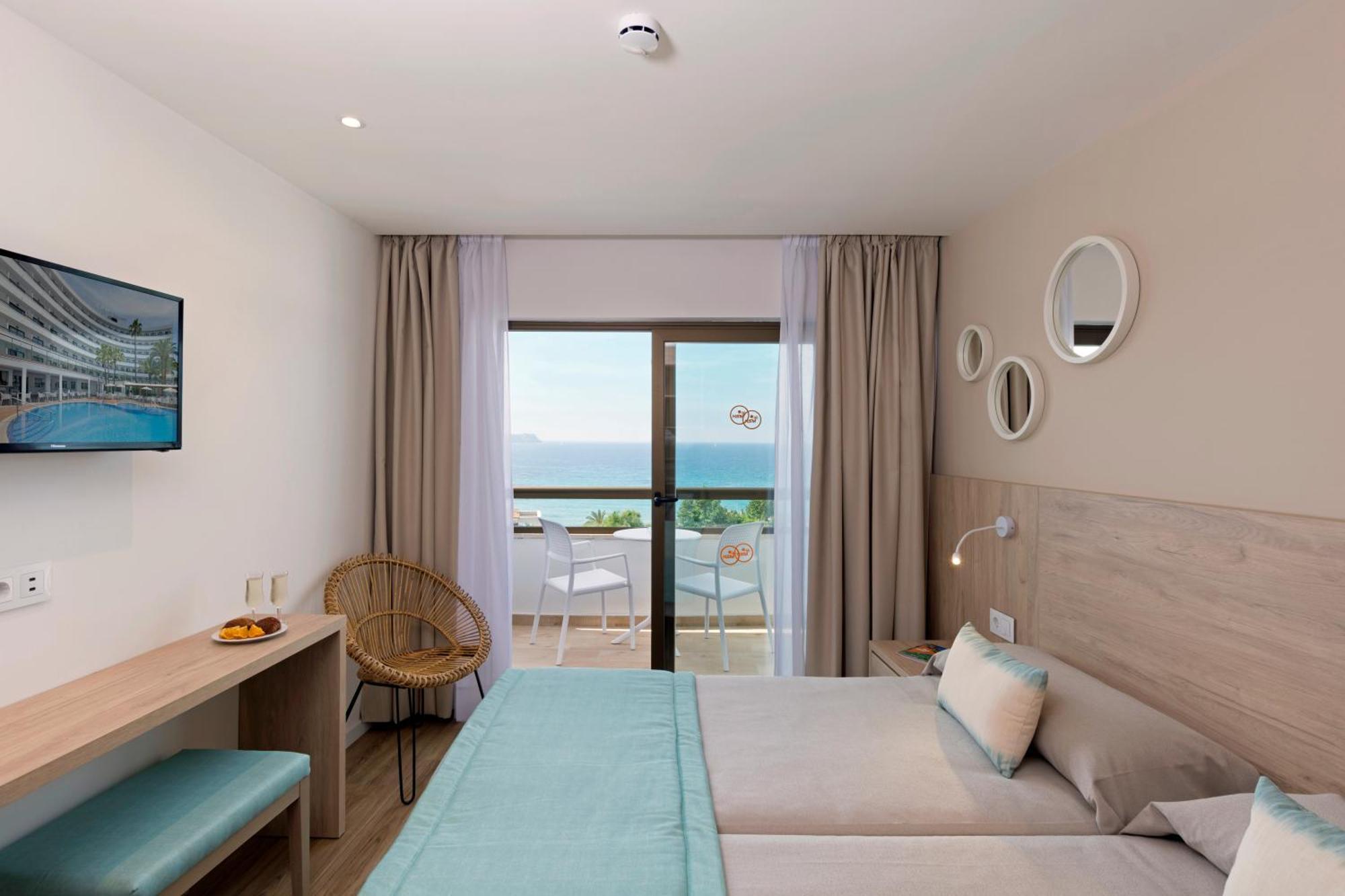 Twin Room Sea View