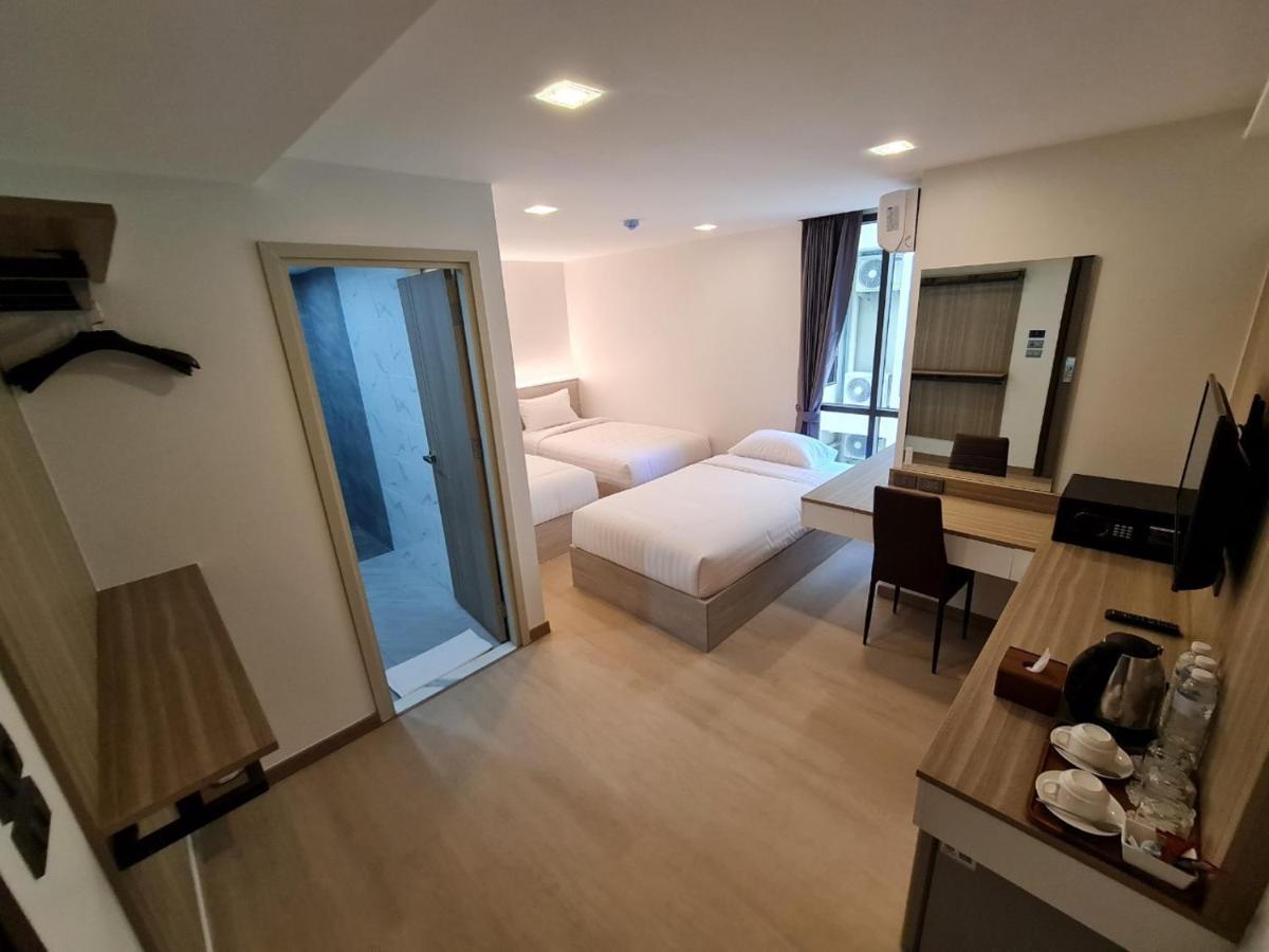 Triple Room Bathroom