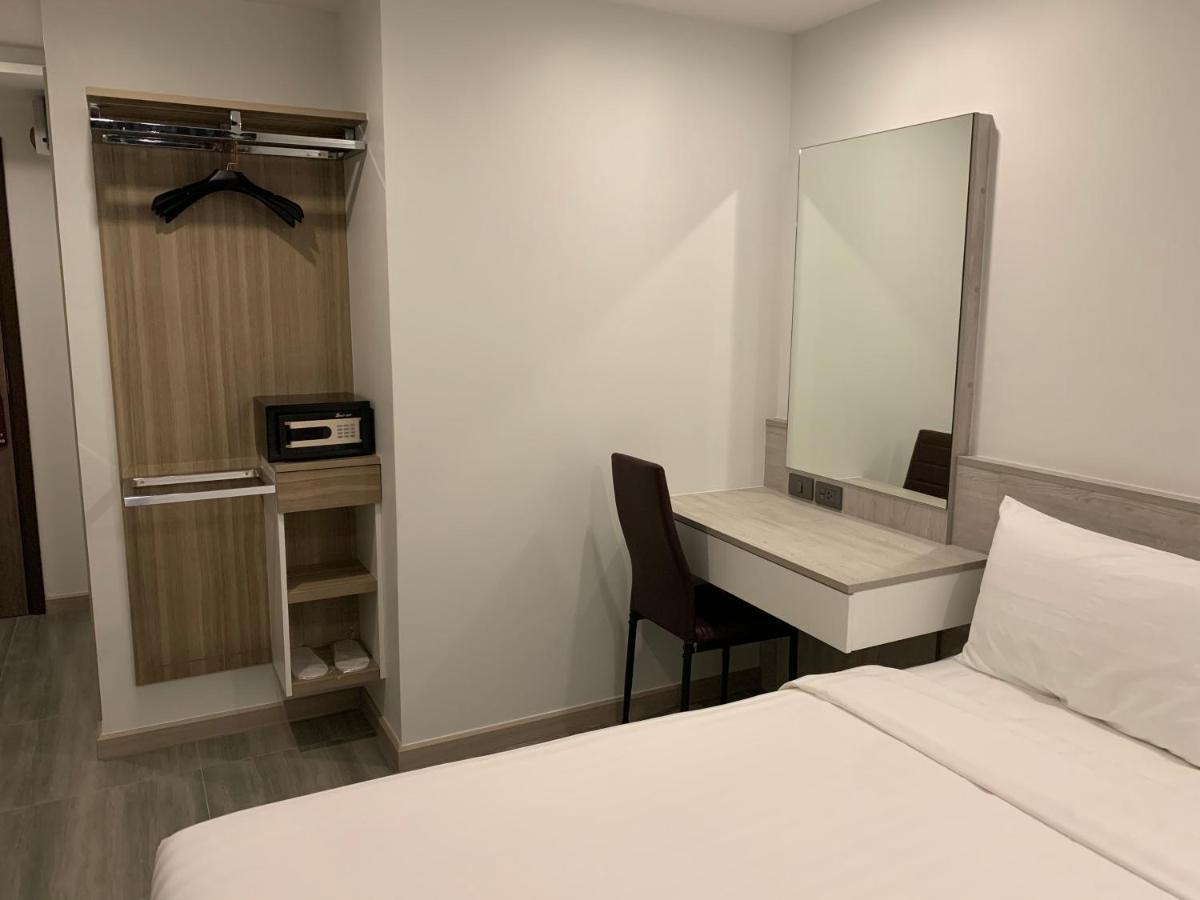 Double Room Private Bathroom