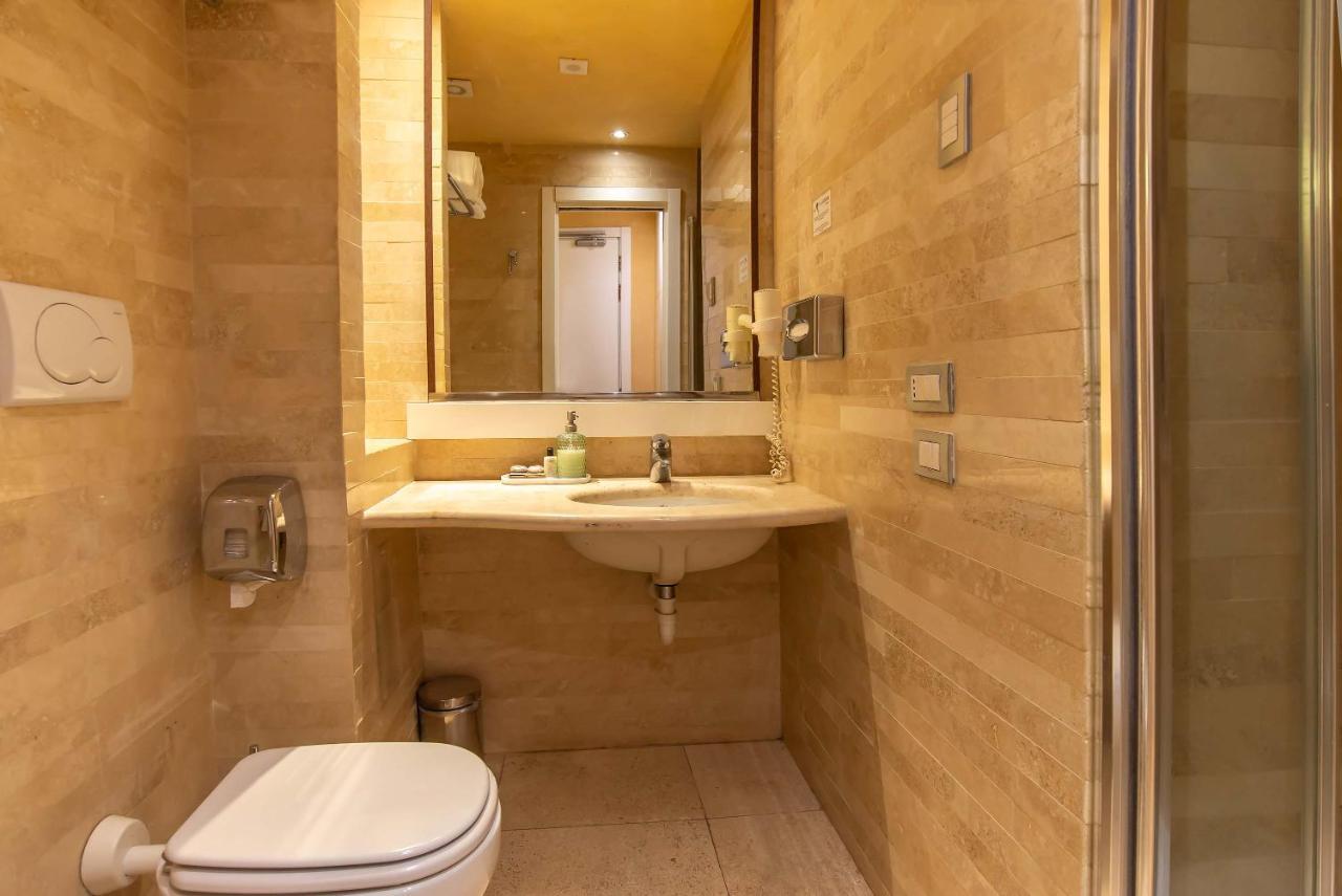 Junior Suite,1498720447:JPEG