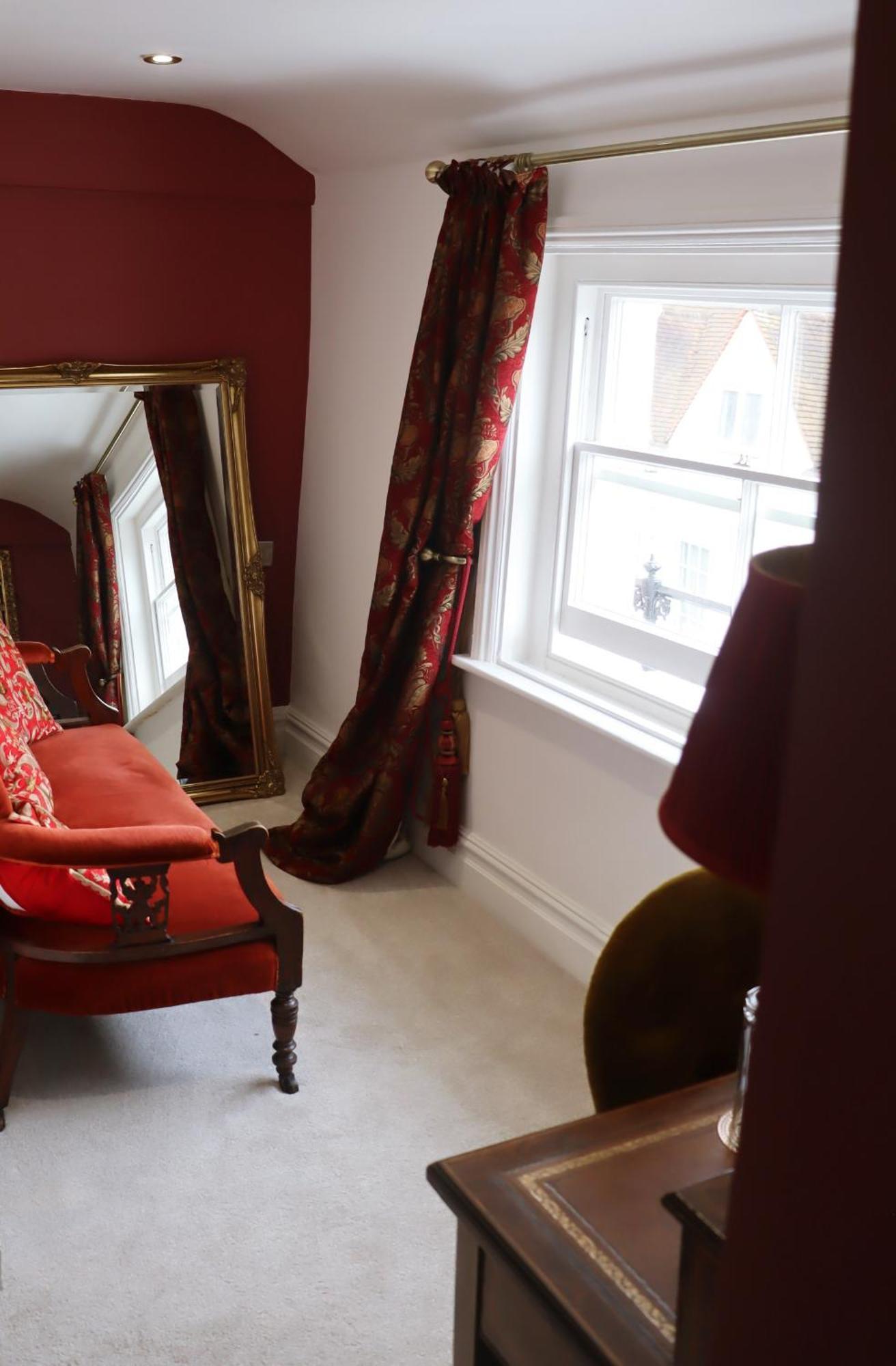 Deluxe Double Room with Castle View,1498996678:JPEG