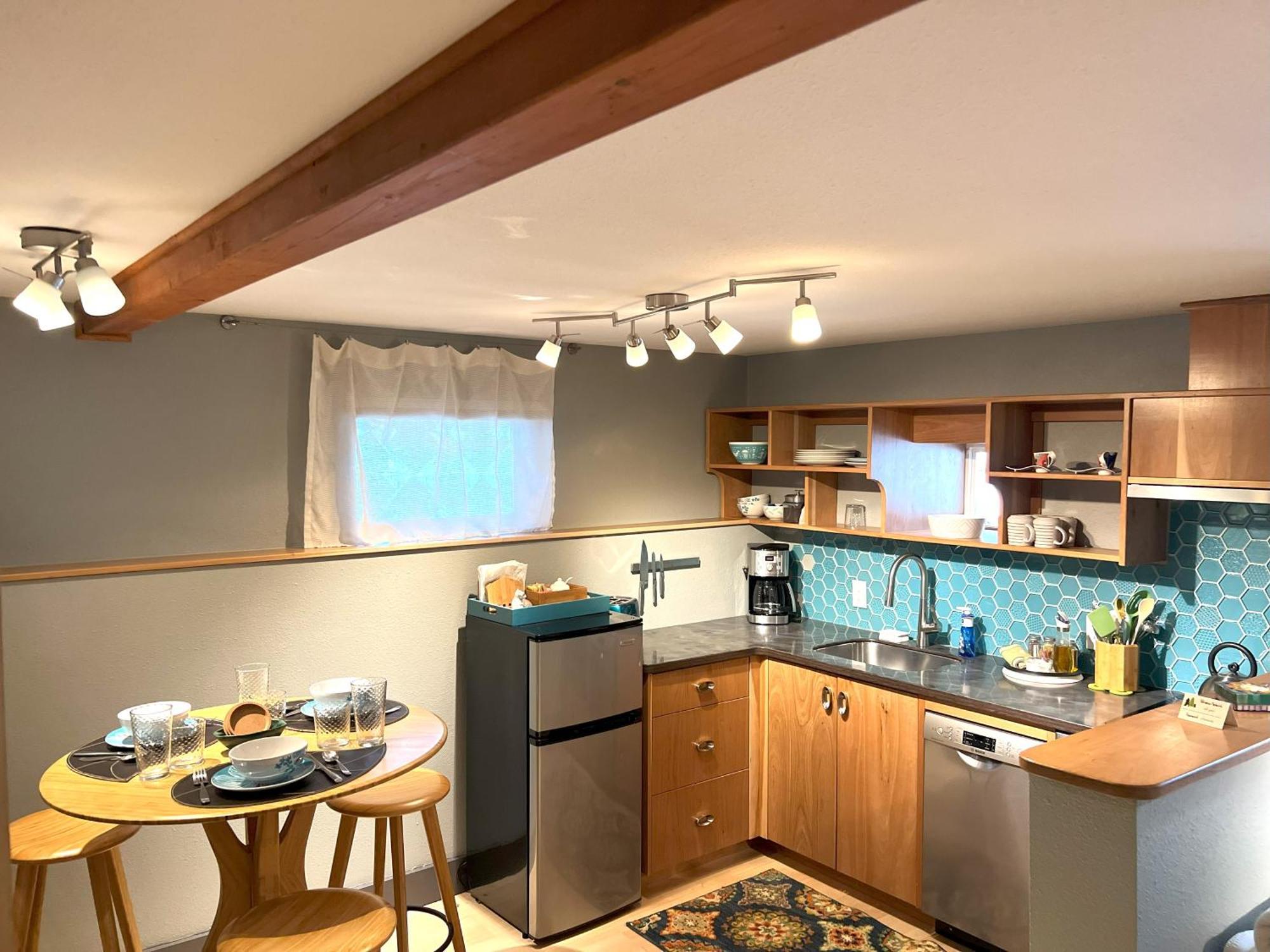 One-Bedroom Apartment,1503218857:JPEG