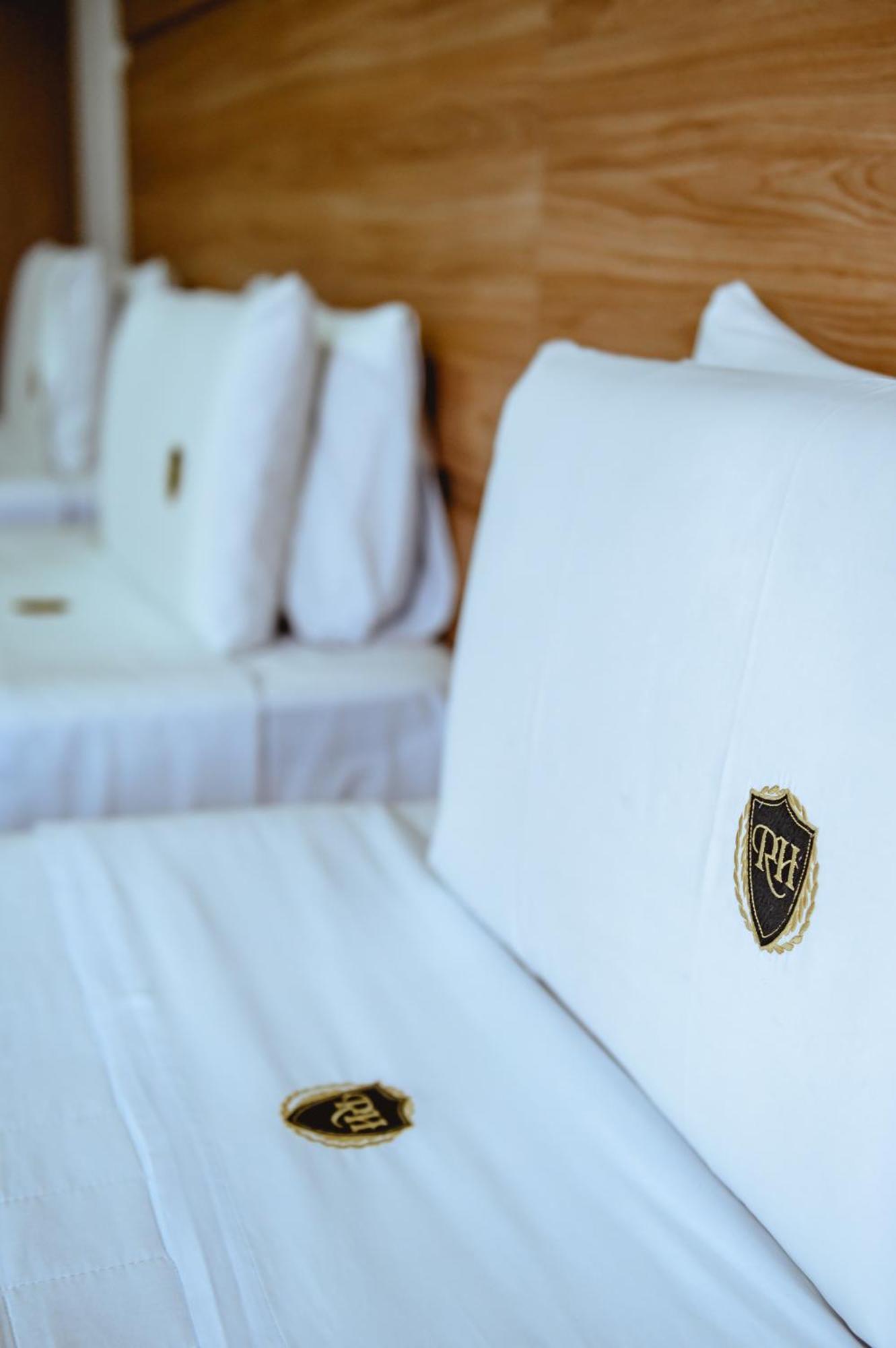 Luxury Triple Room,1515856894:JPEG