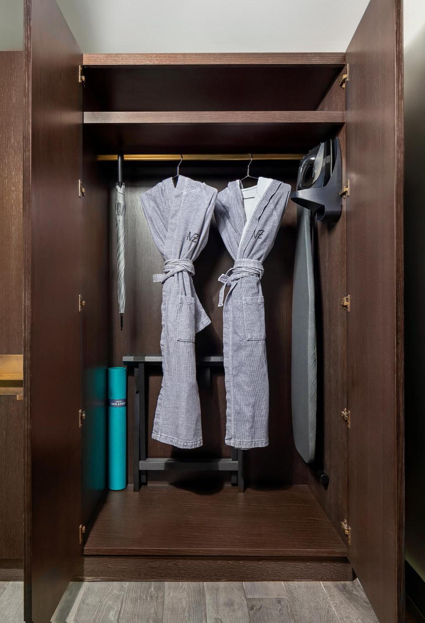 Spa King,1527737938:JPEG