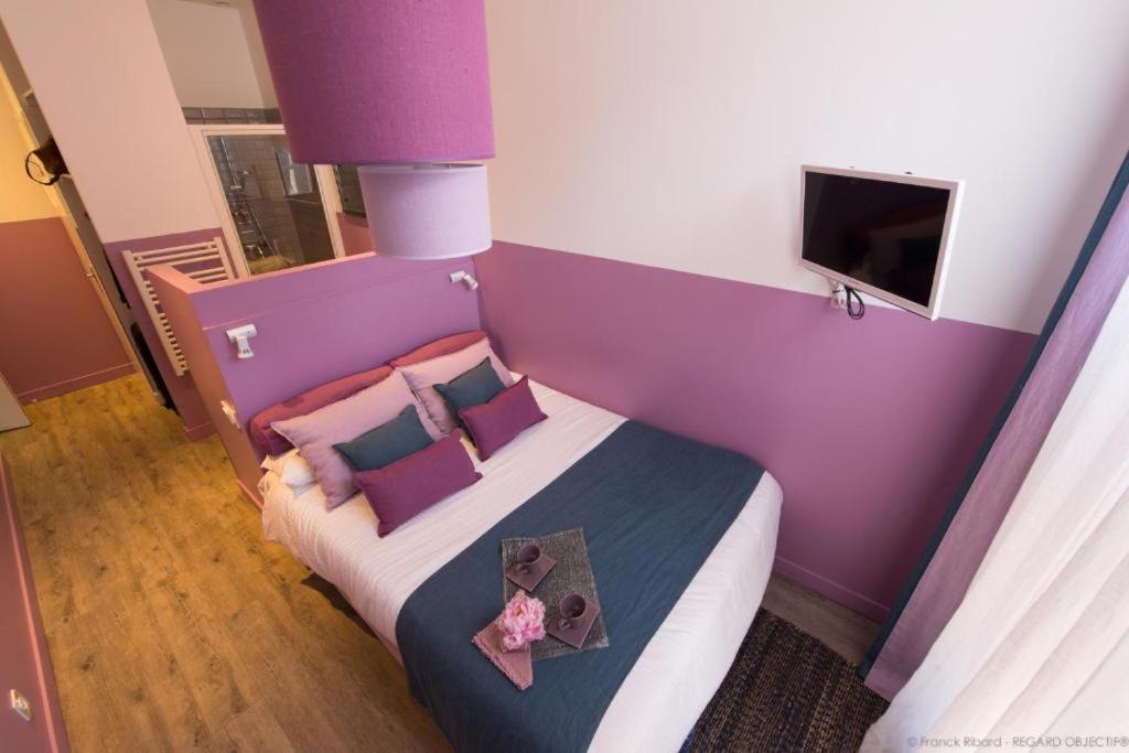Double Room,1536018496:JPEG