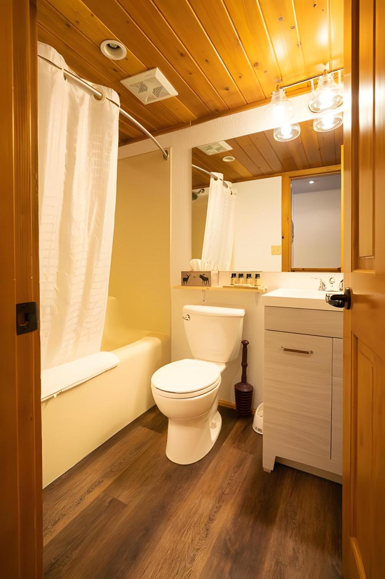 Superior One Bedroom Loft Cabin (Stairs),1536858589:JPEG
