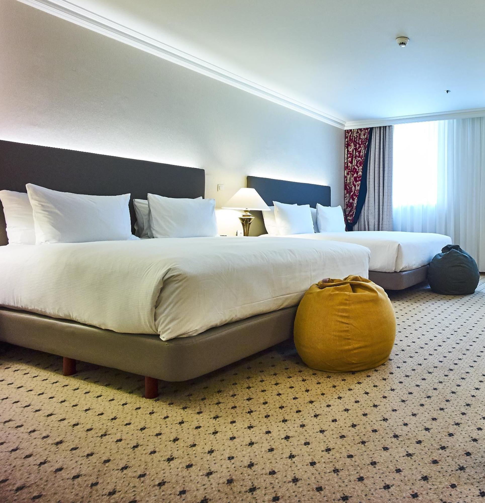 King Guest Room Two King Beds