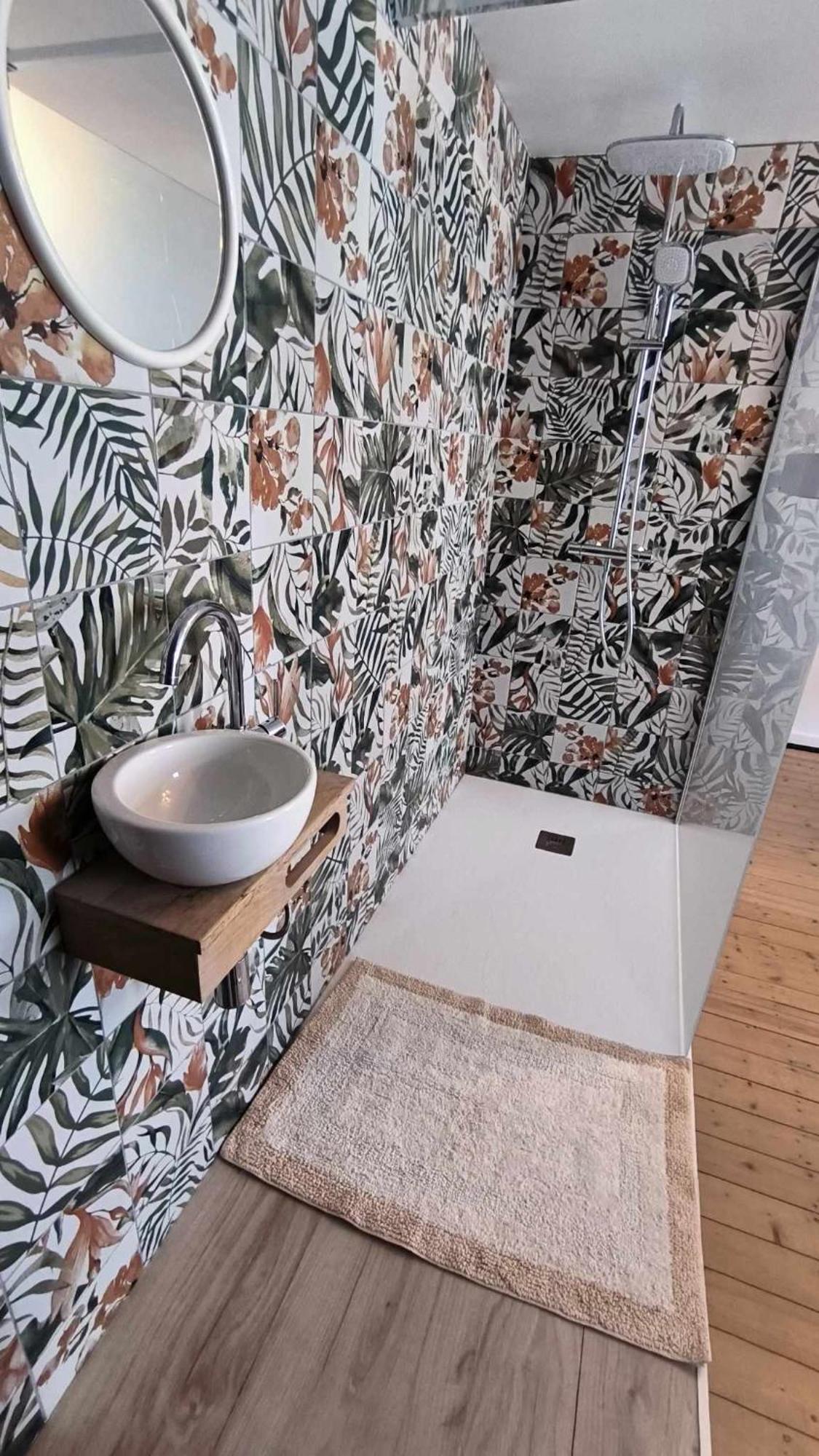 Double Room with Private Bathroom,1558636687:JPEG