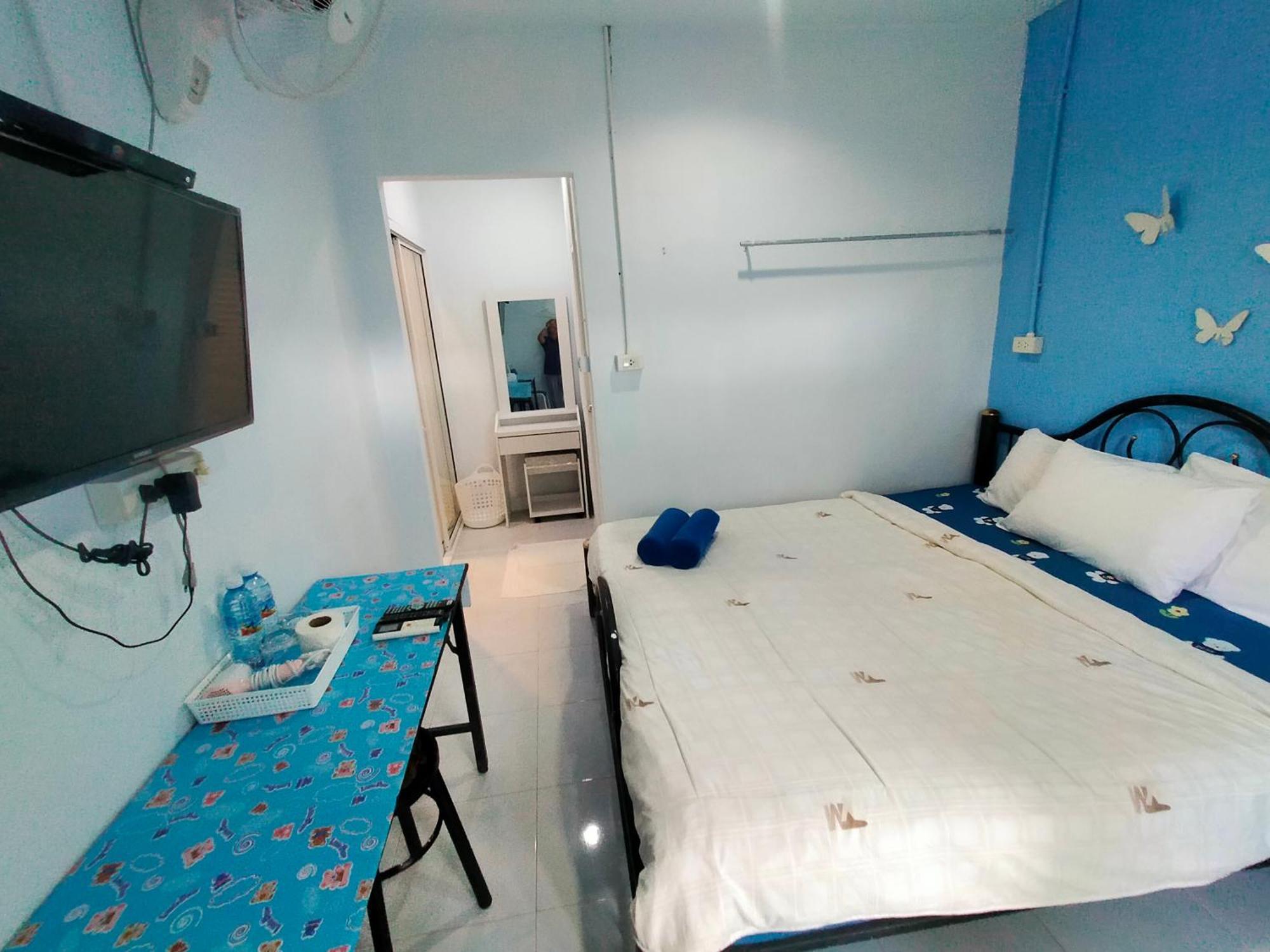 Budget Double Room,1541508787:JPEG