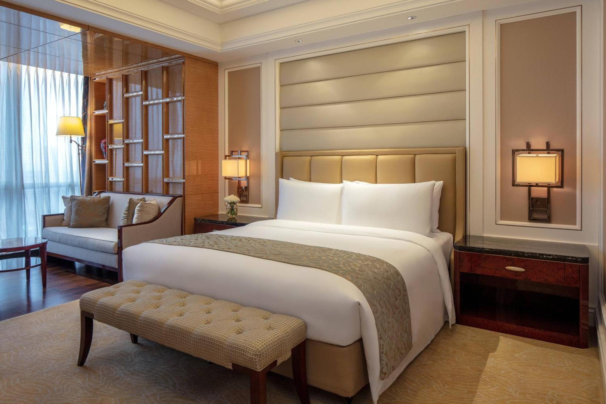Premier King Room,1571323427:JPEG