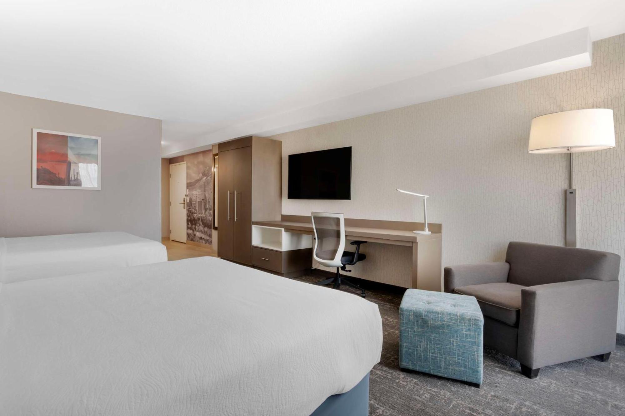 Queen Room with Two Queen Beds,1548070900:JPEG