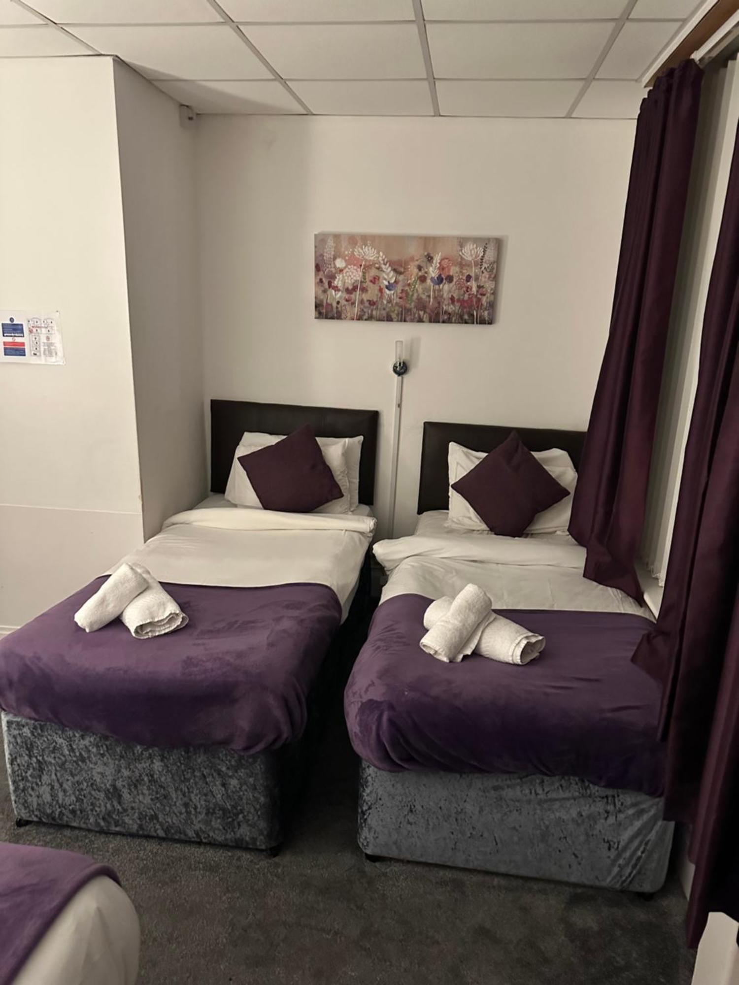 1 double 2 single beds