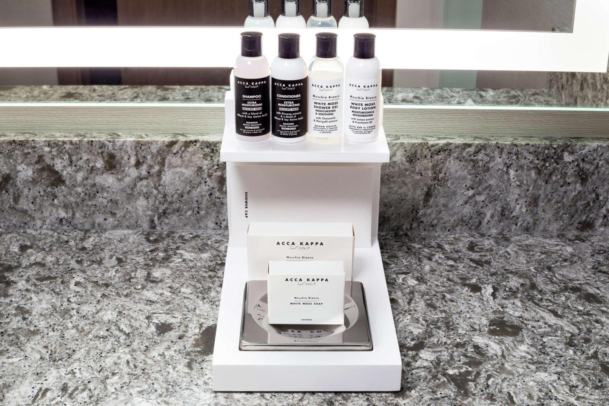 King Room,1551295966:JPEG