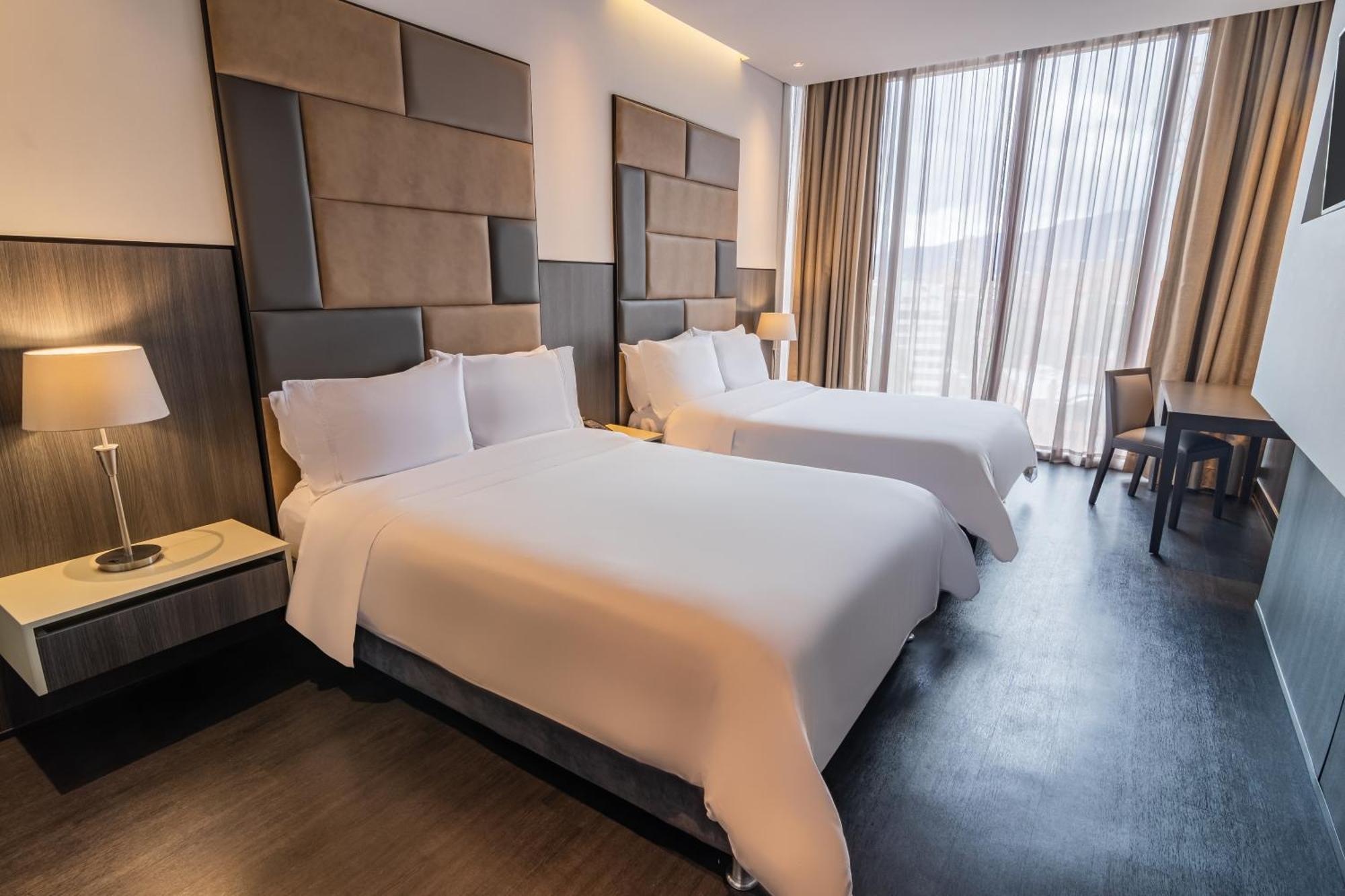 Twin Room,1551959845:JPEG