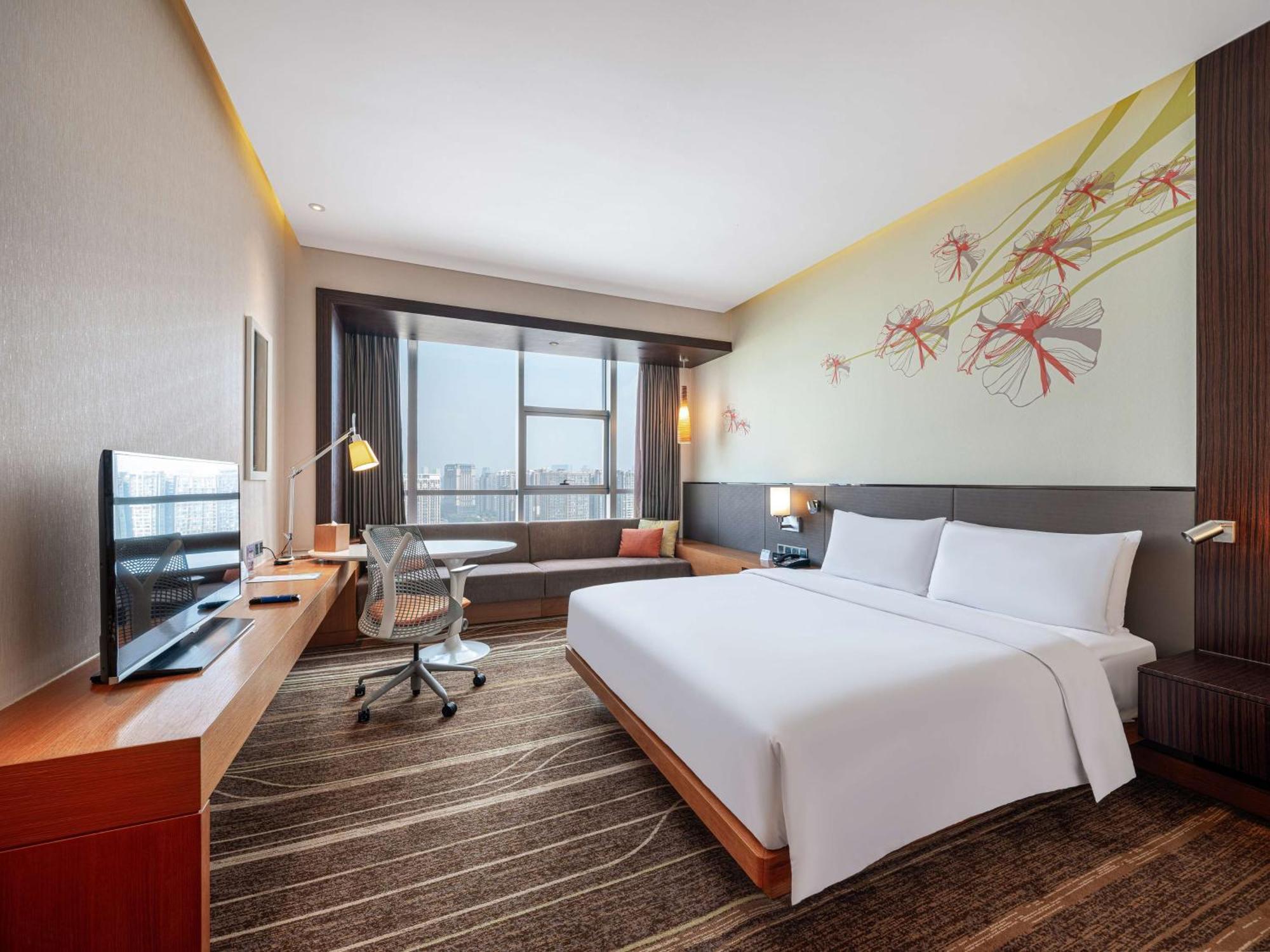 Zimmer mit Kingsize-Bett