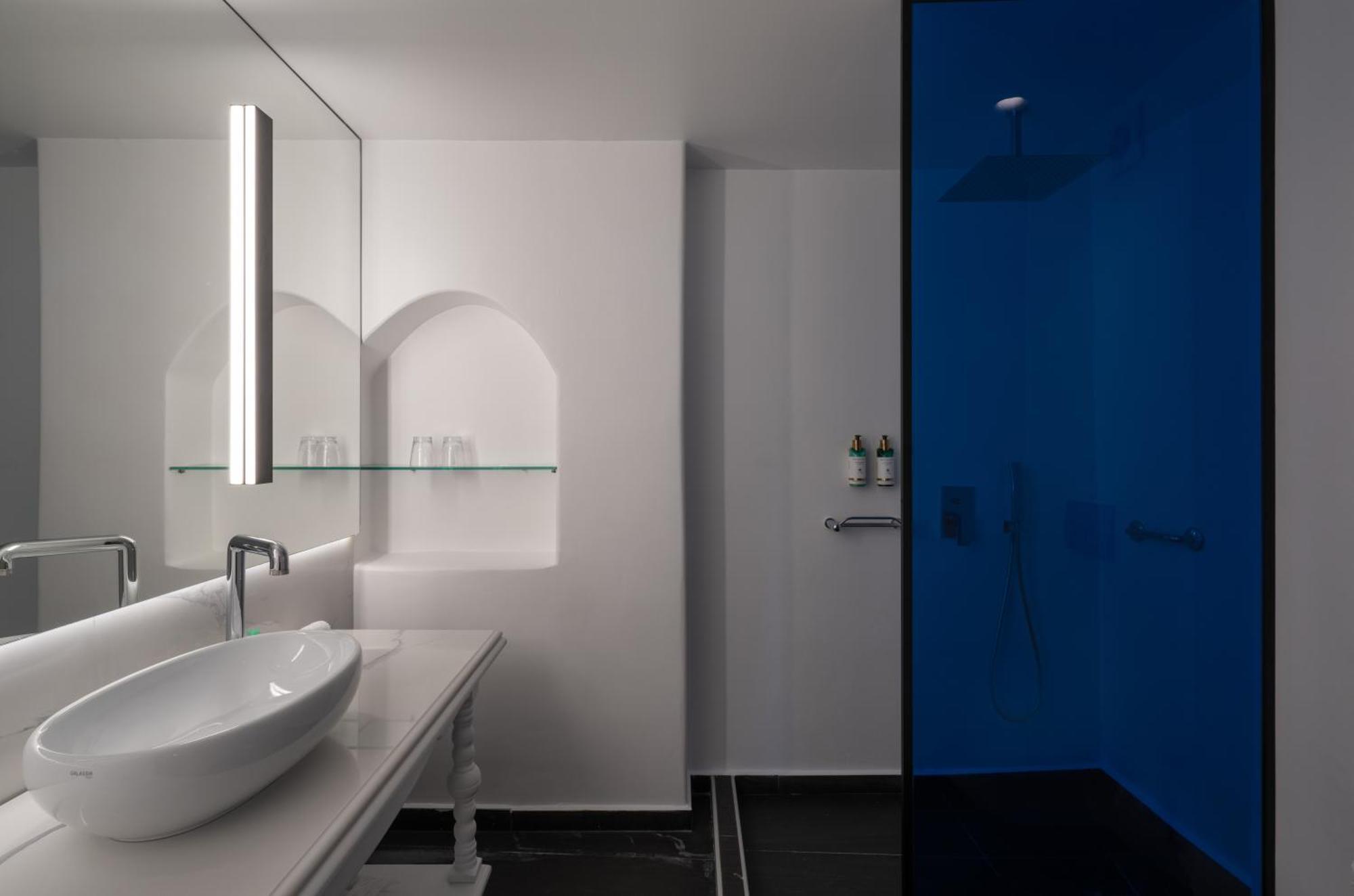 Junior Suite Jetted Tub Pelagos House
