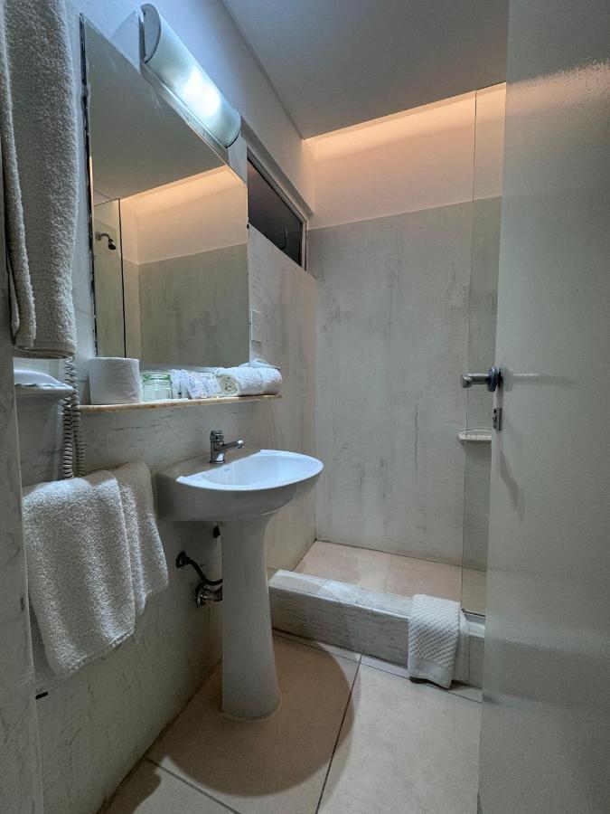Two-Bedroom Suite,1586150393:JPEG