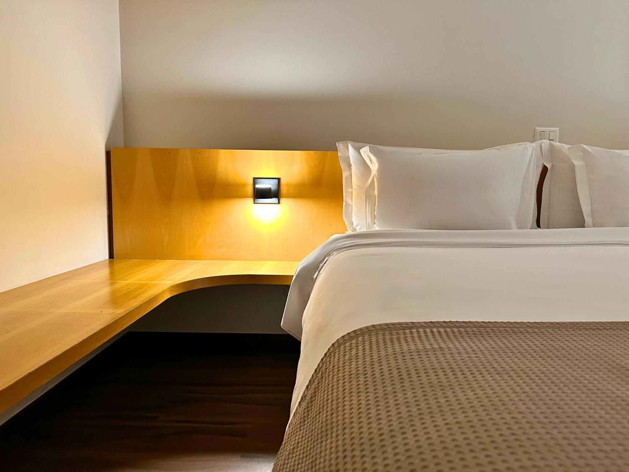Quarto Duplo Standard