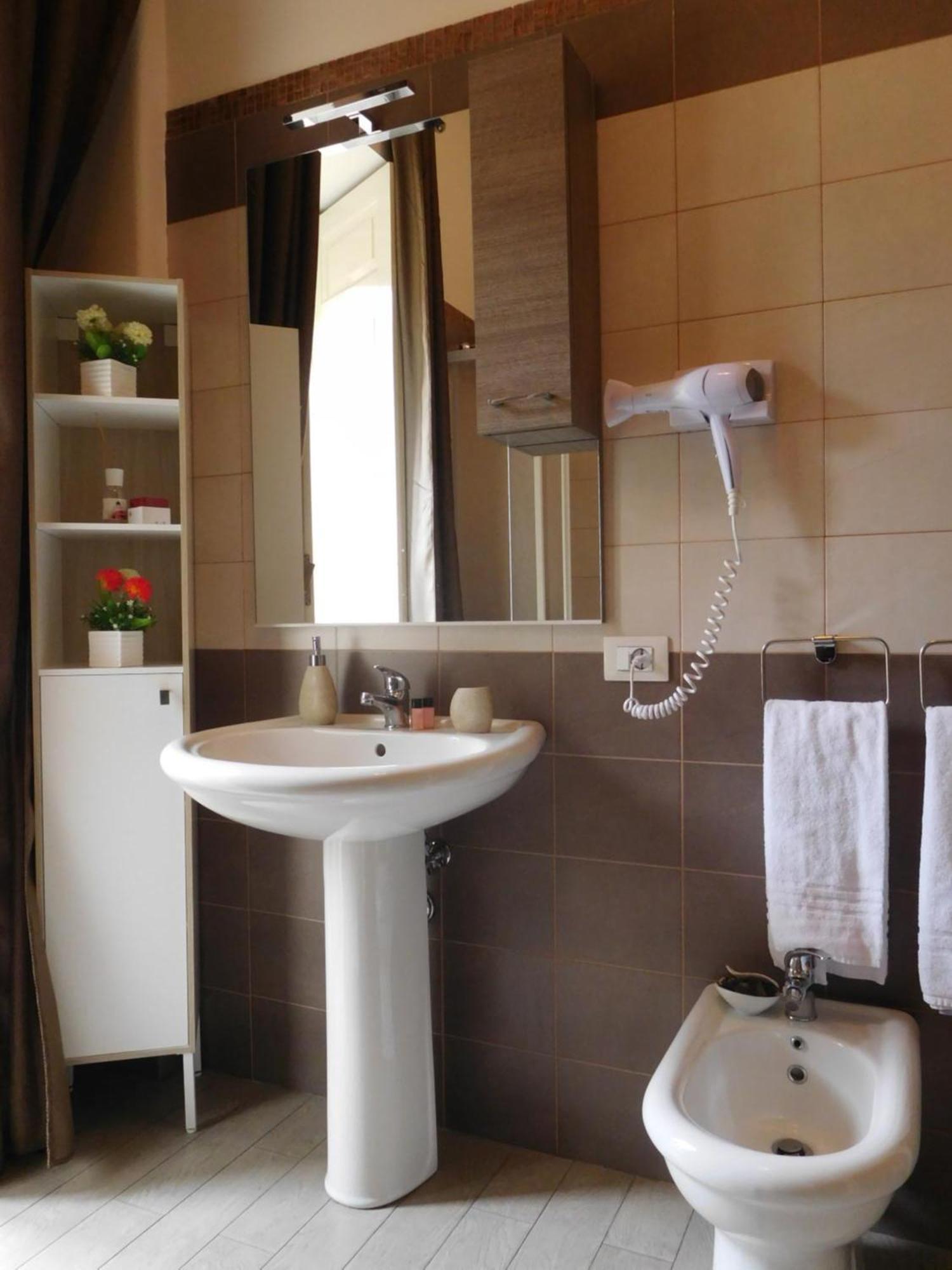 Double Room Private Bathroom