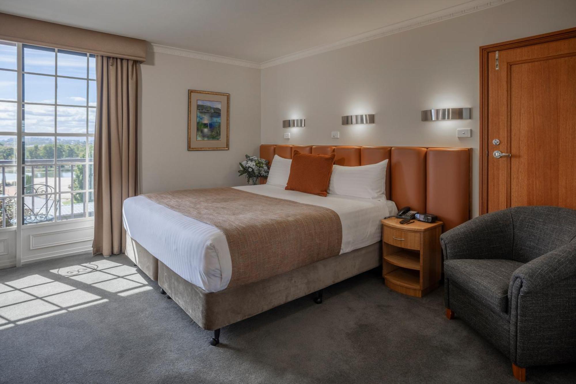 King Room Garden View,1709741660:JPEG
