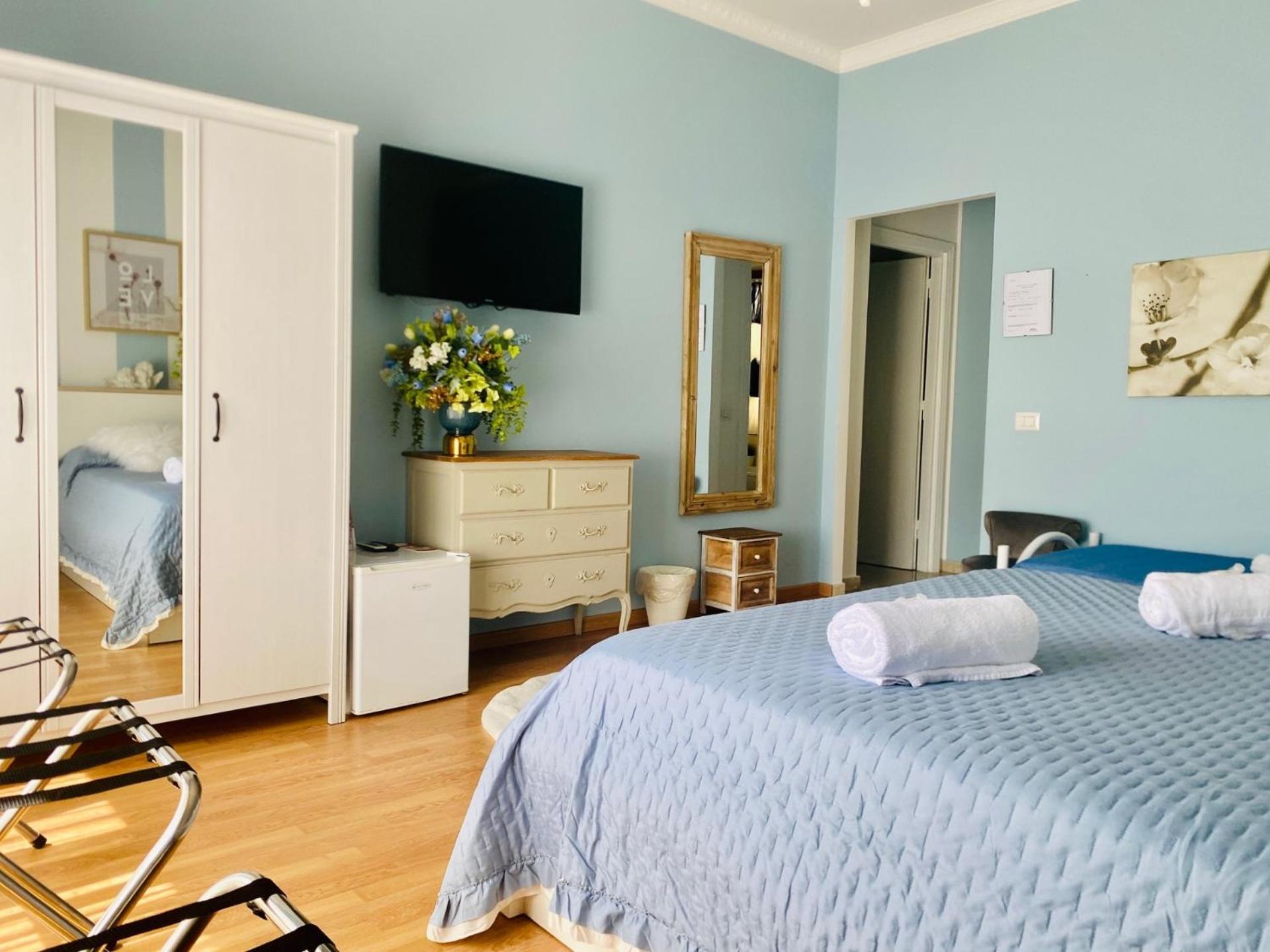 Triple Room Private Bathroom