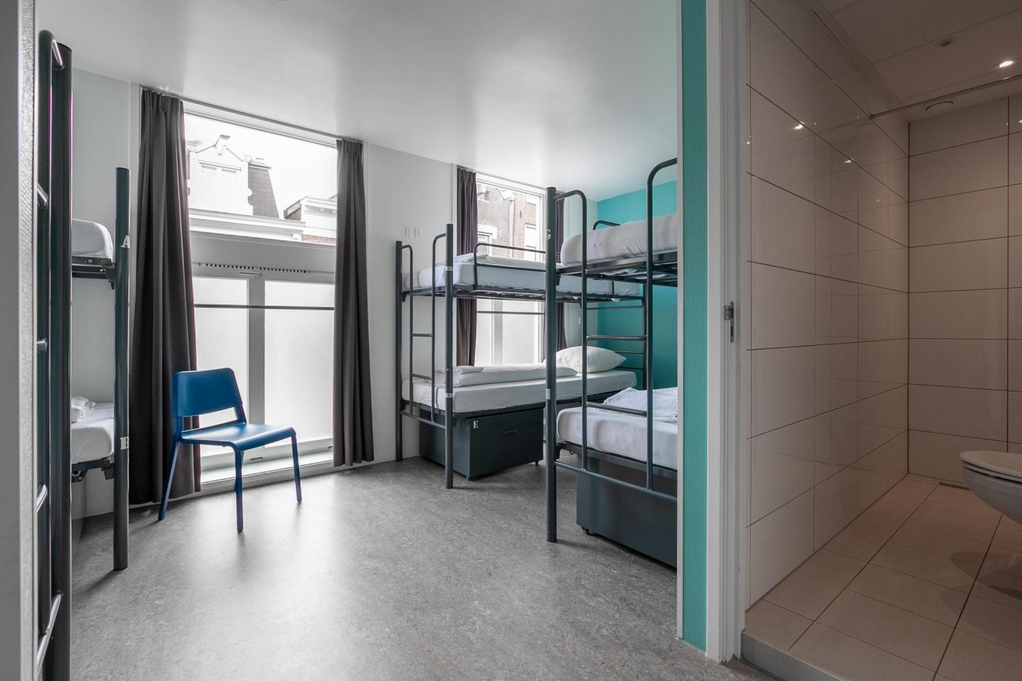Bed 8-Bed Mixed Dormitory Room