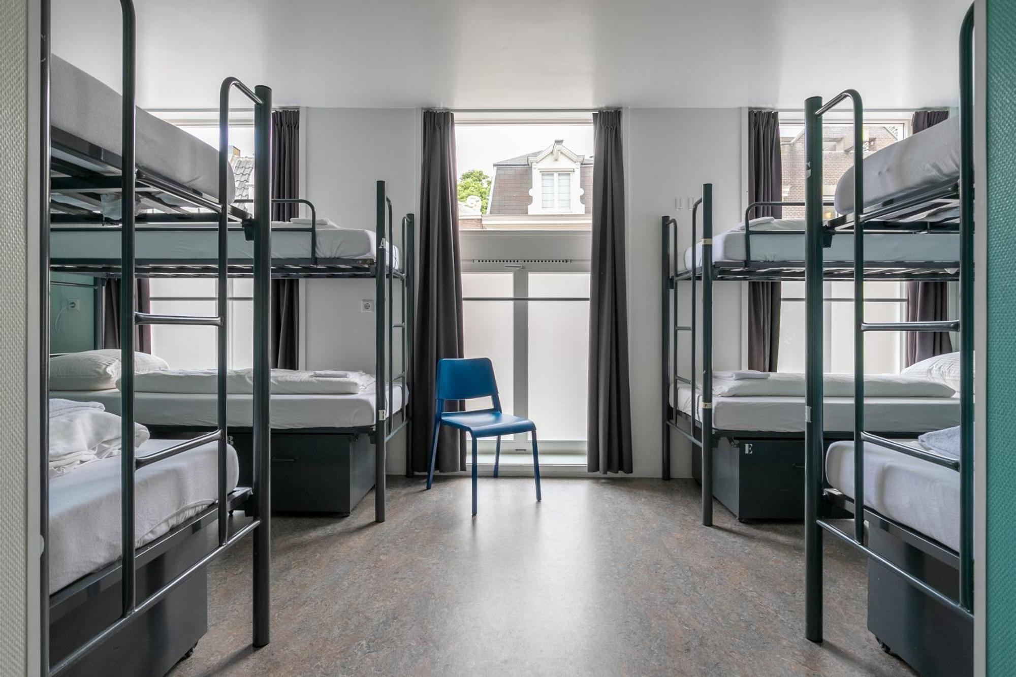 Bed 8-Bed Mixed Dormitory Room