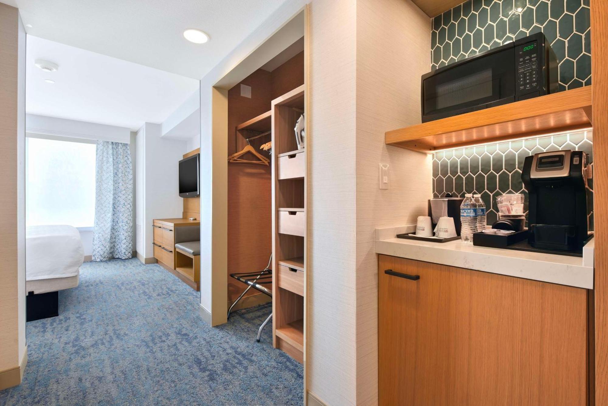 King Suite with Sofa Bed,1605373676:JPEG