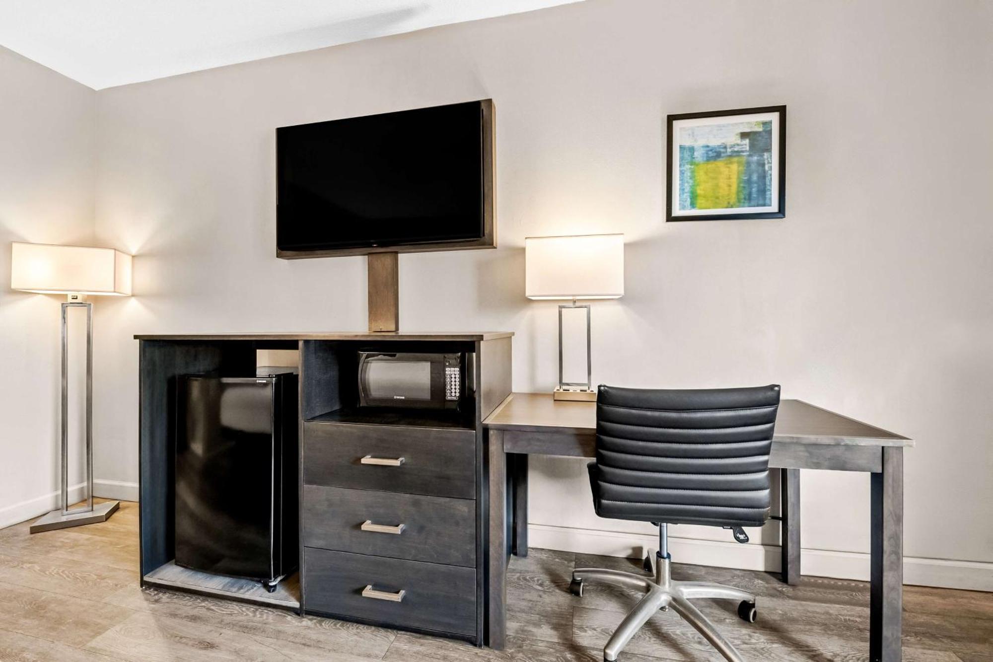 King Room - Pet Friendly/Non-Smoking,1605381971:JPEG