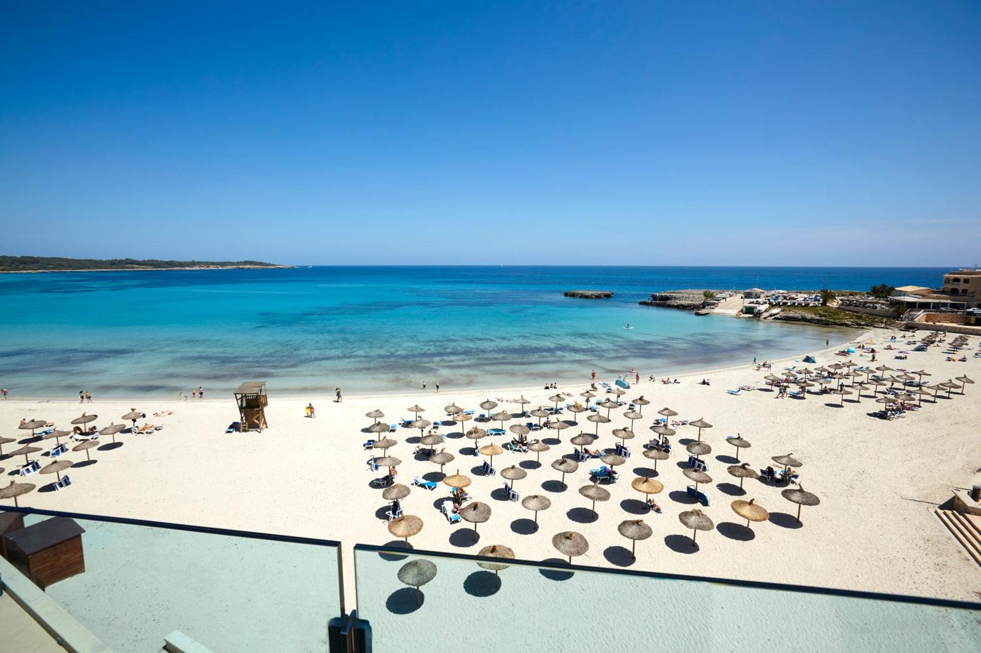 Superior Room Frontal Sea Views