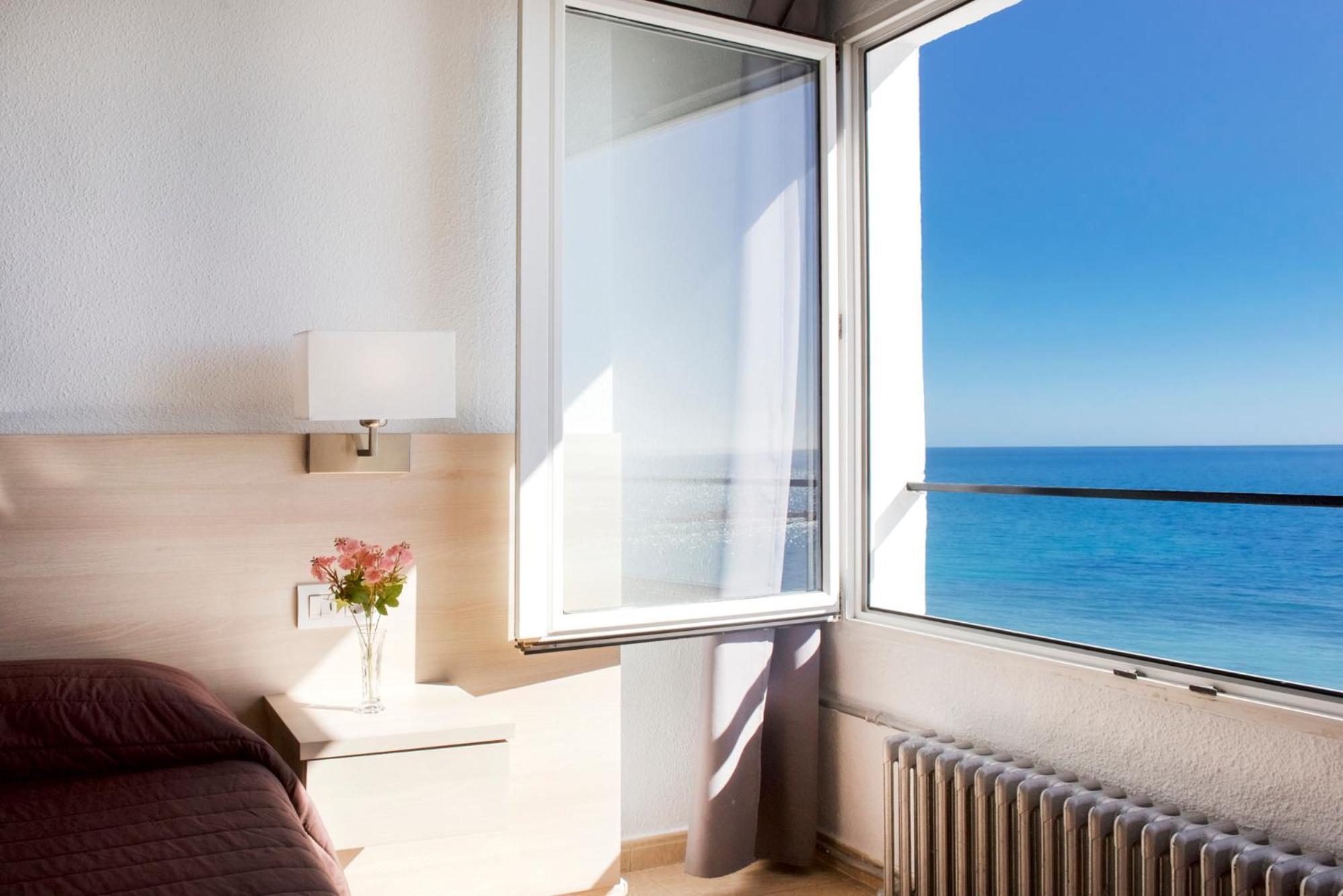 Twin Room Sea View