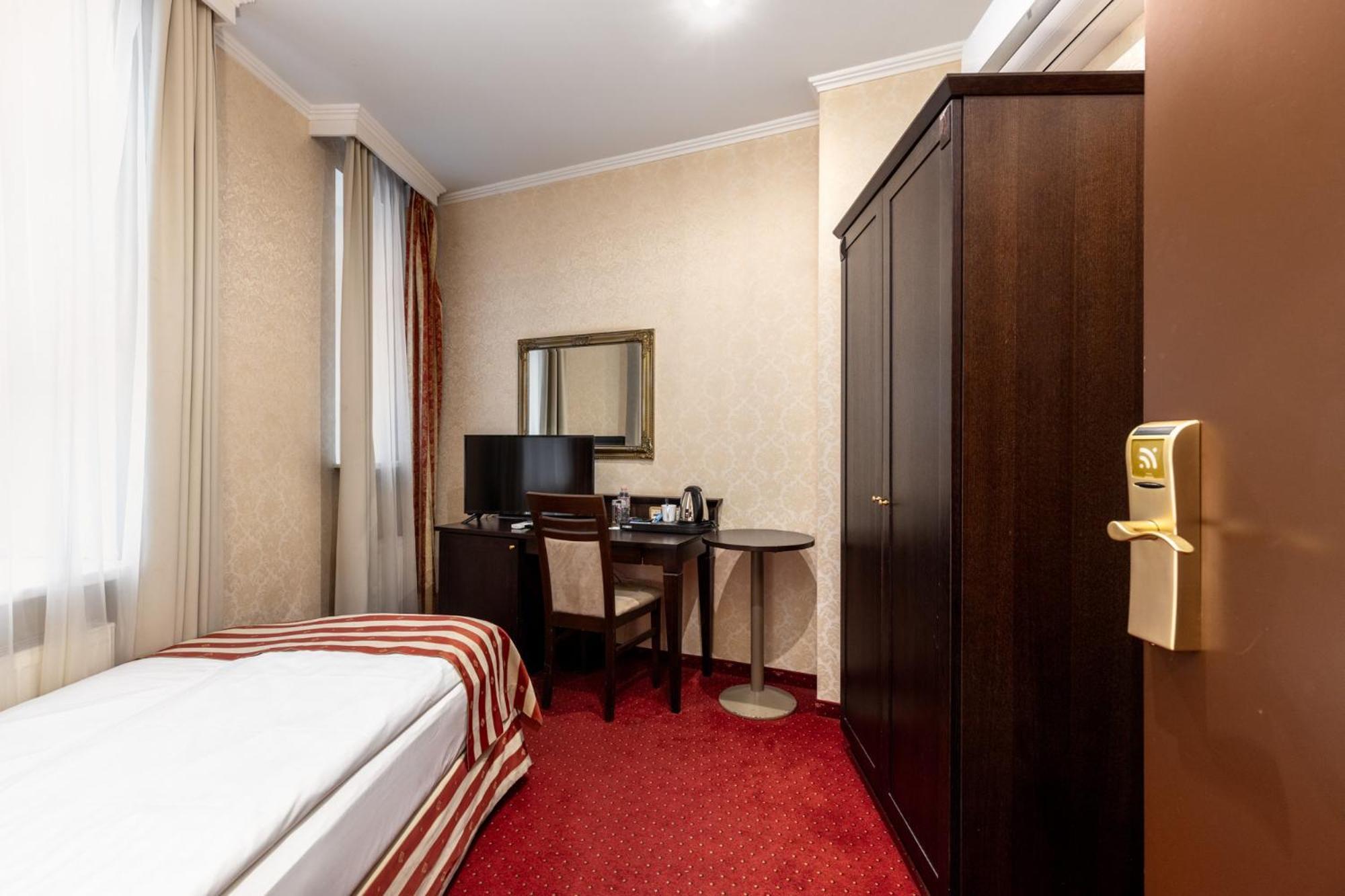 Standard Single Room,1616873410:JPEG