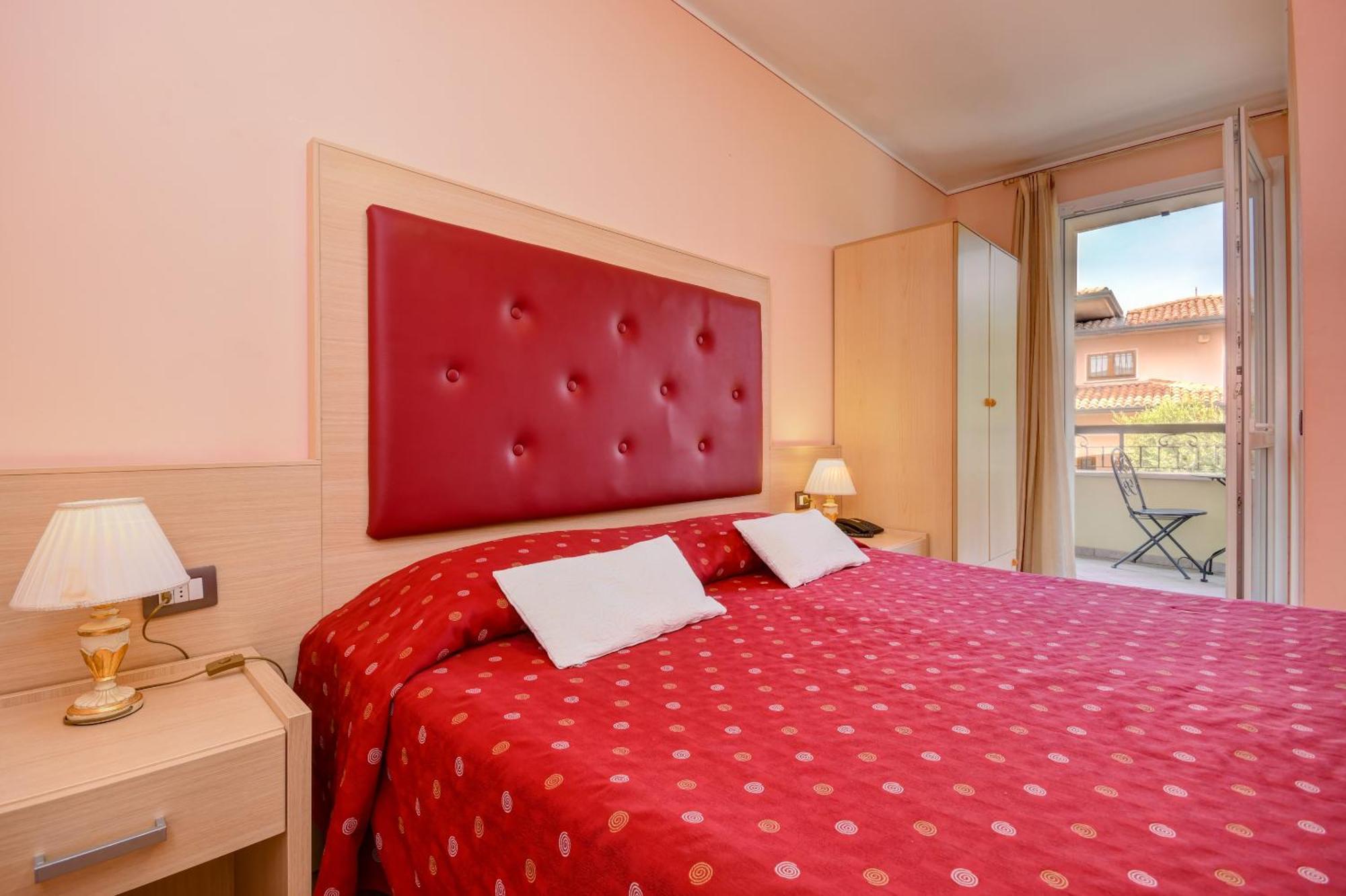 Standard Double or Twin Room Balcony