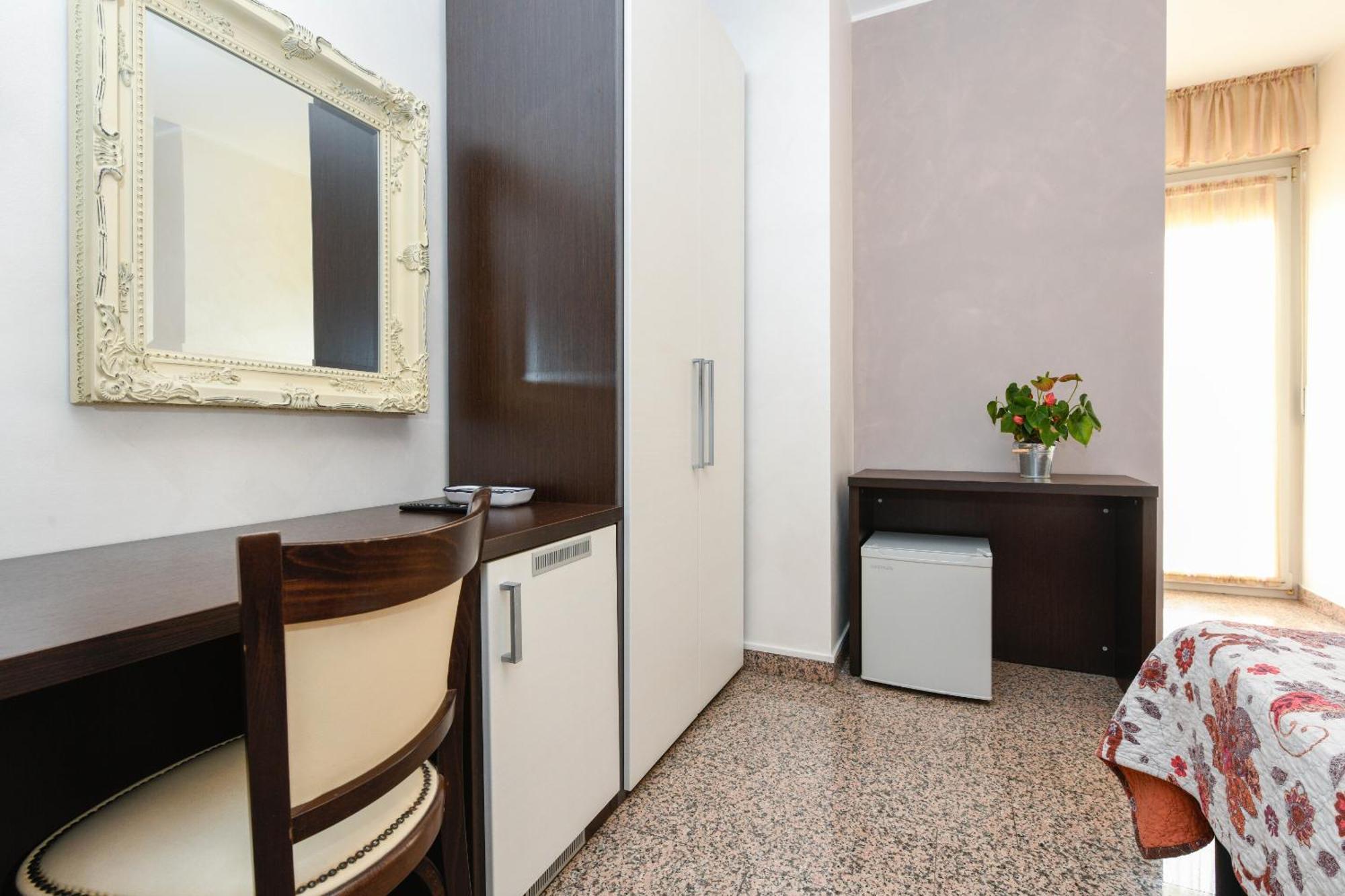 Standard Double or Twin Room Balcony