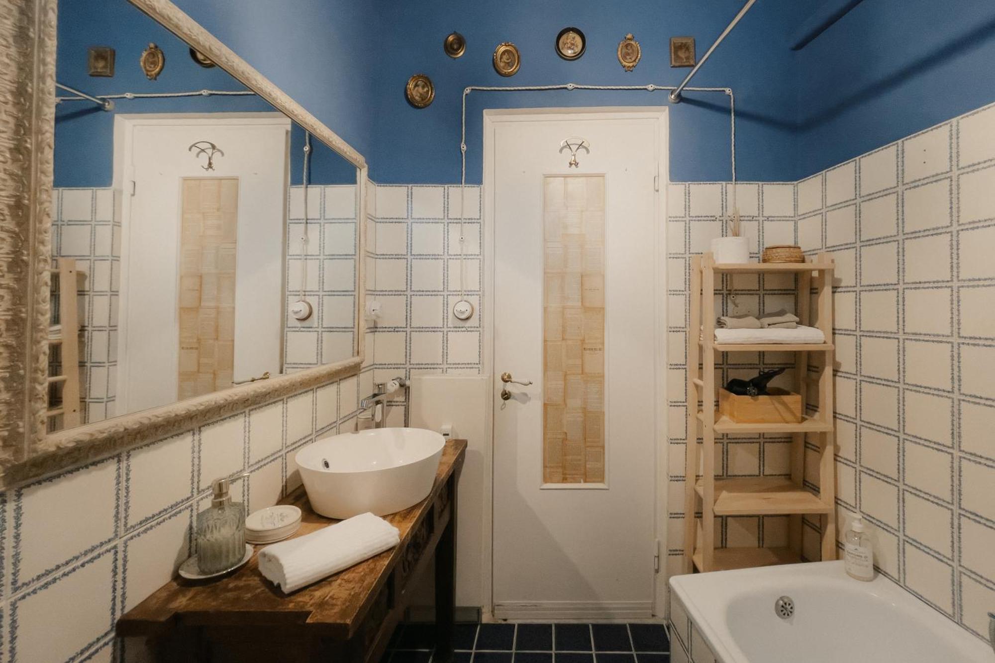 Double Room Private External Bathroom