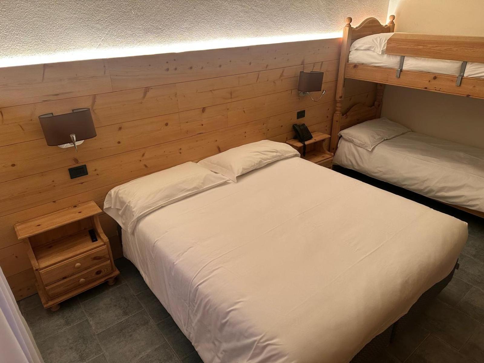 Classic Quadruple Room