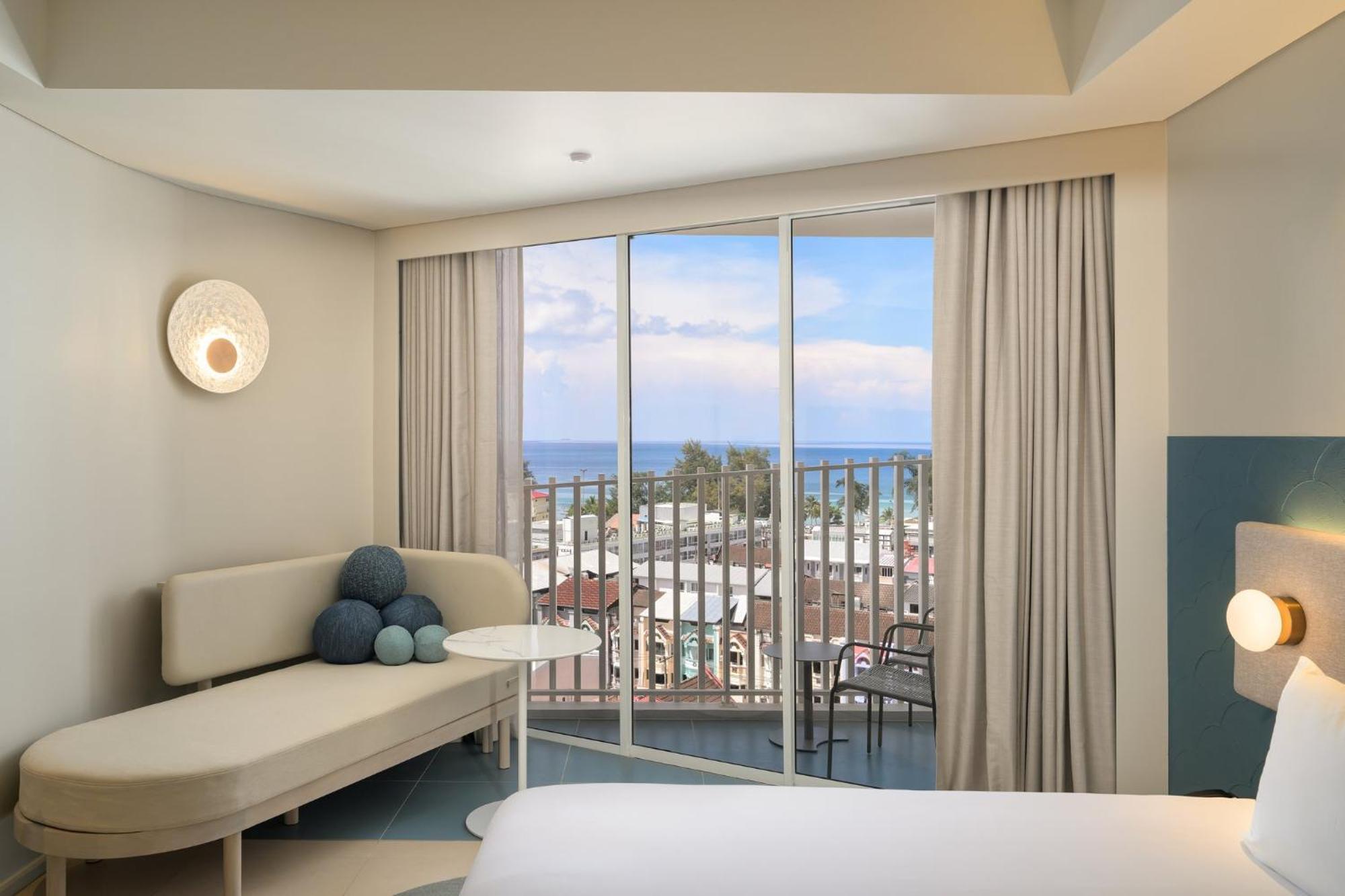 Superior Ocean View King,1636739348:JPEG