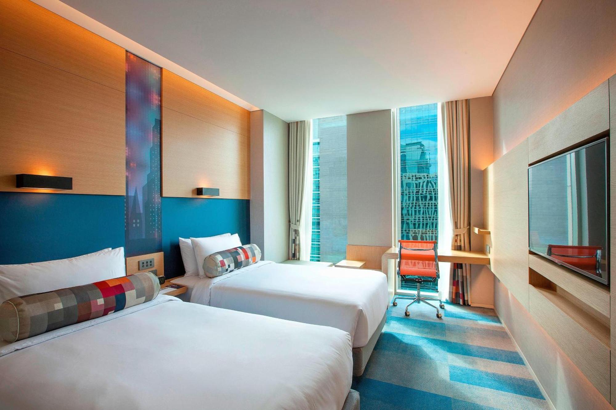 Aloft Urban Guest room 2 Twin or Single Beds City view