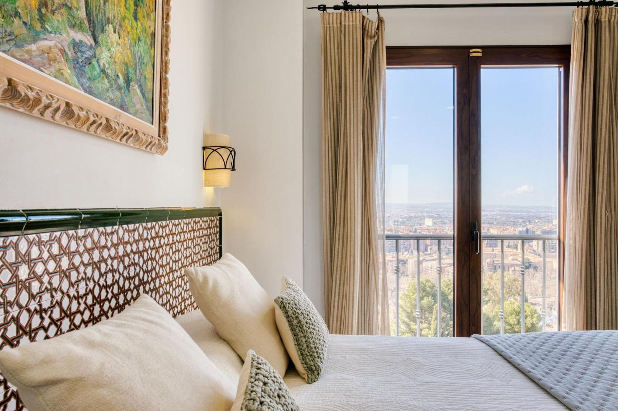 Superior Twin Room City View