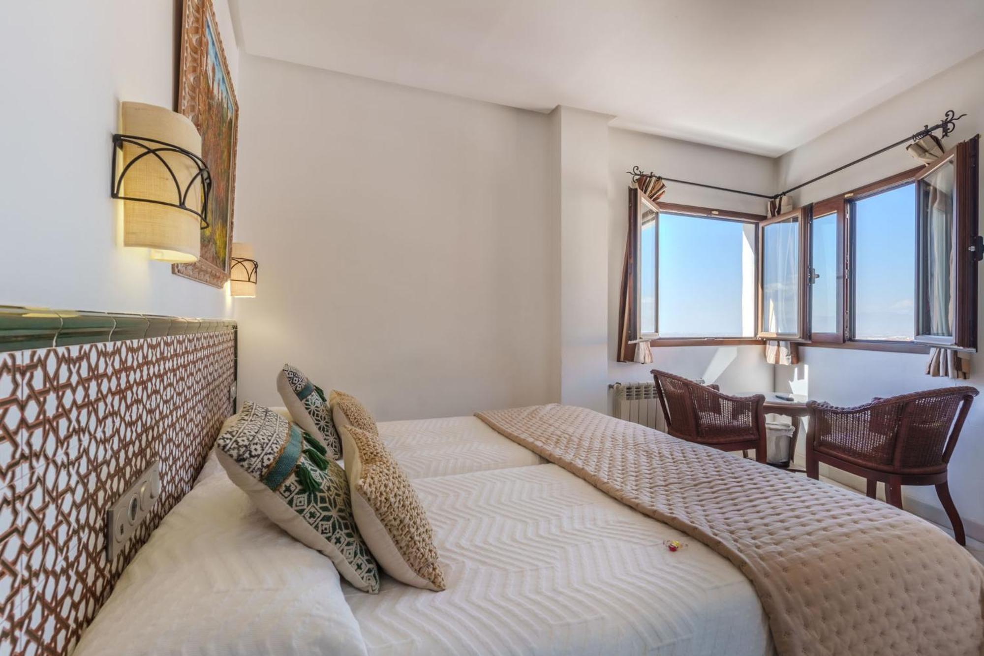 Superior Twin Room City View