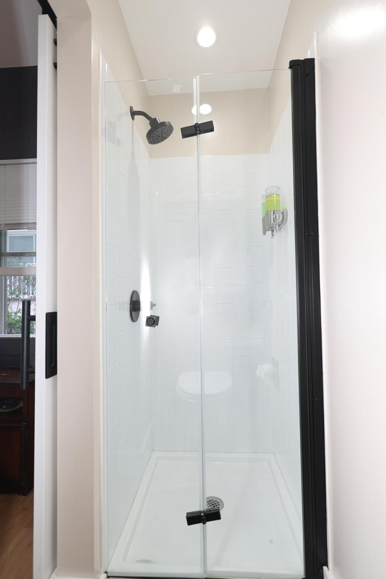Double Room Private Bathroom